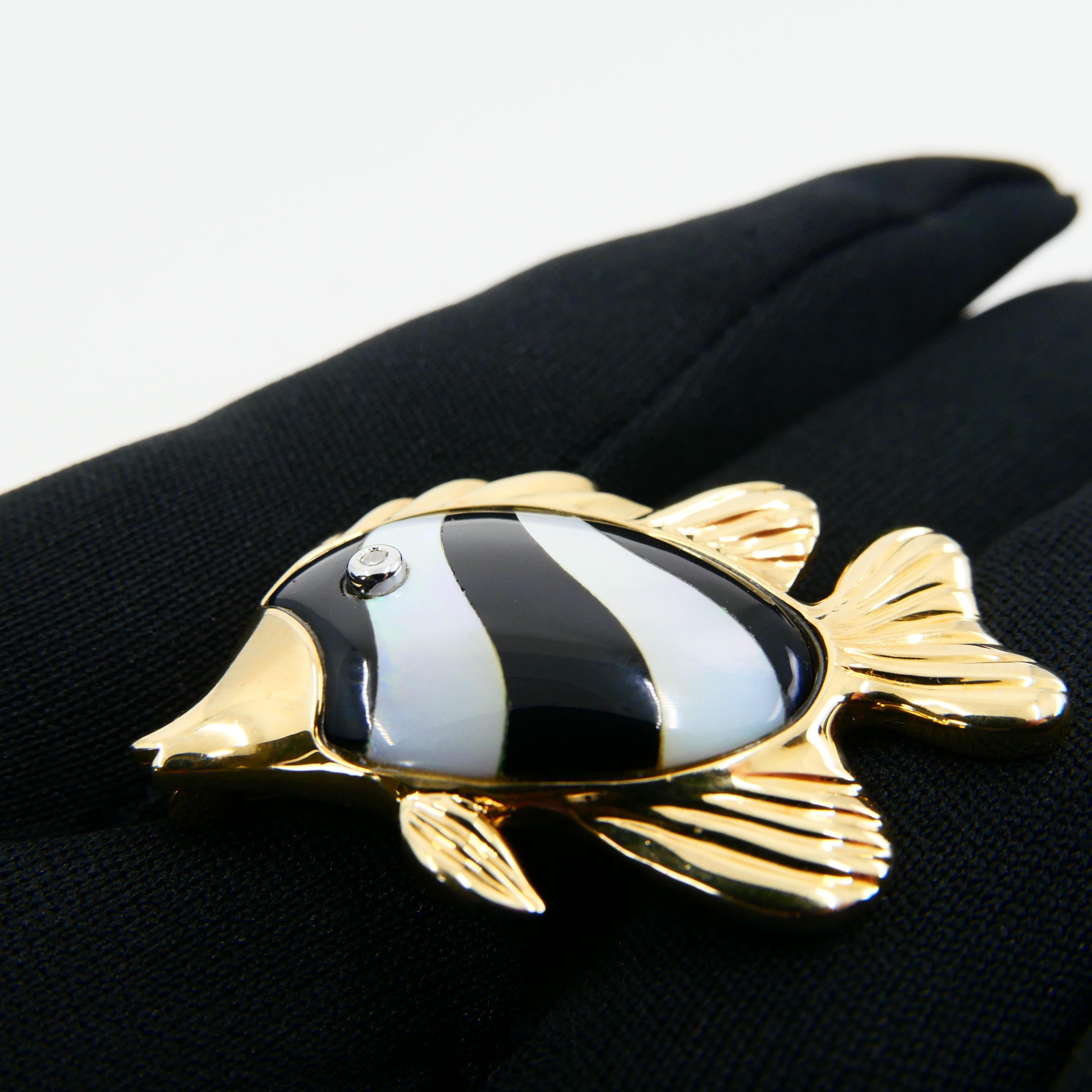 18K Yellow Gold, Mother of Pearl Inlay and Diamond Fish Brooch For Sale 3