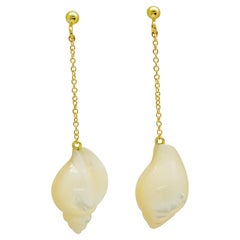 18k Yellow Gold Mother of Pearl Shell Shape Summer Dangle Earrings Intini Jewels