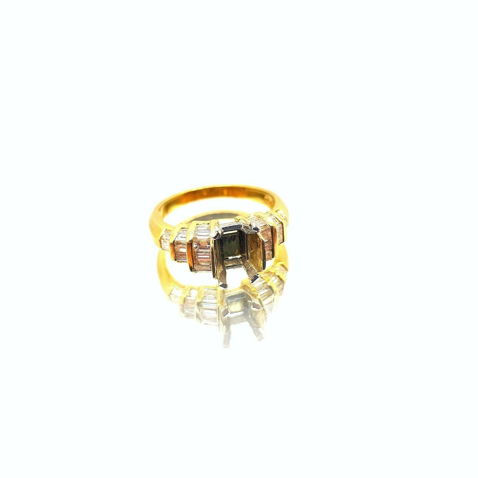 18 Karat Gold Mounting Ring with Baguette Diamonds Carat Total Weight: 1.20 In Excellent Condition In Los Angeles, CA