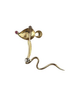 18K Yellow Gold Mouse Pin with Red Stone Nose #23640