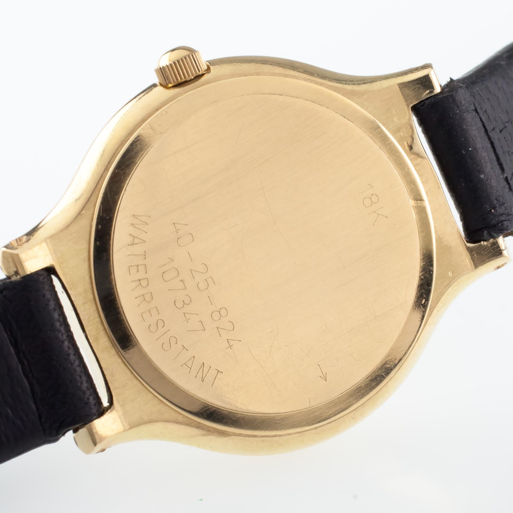 18k Yellow Gold Movado Women's Quartz Watch w/ Black Leather Band Nice In Good Condition For Sale In Sherman Oaks, CA