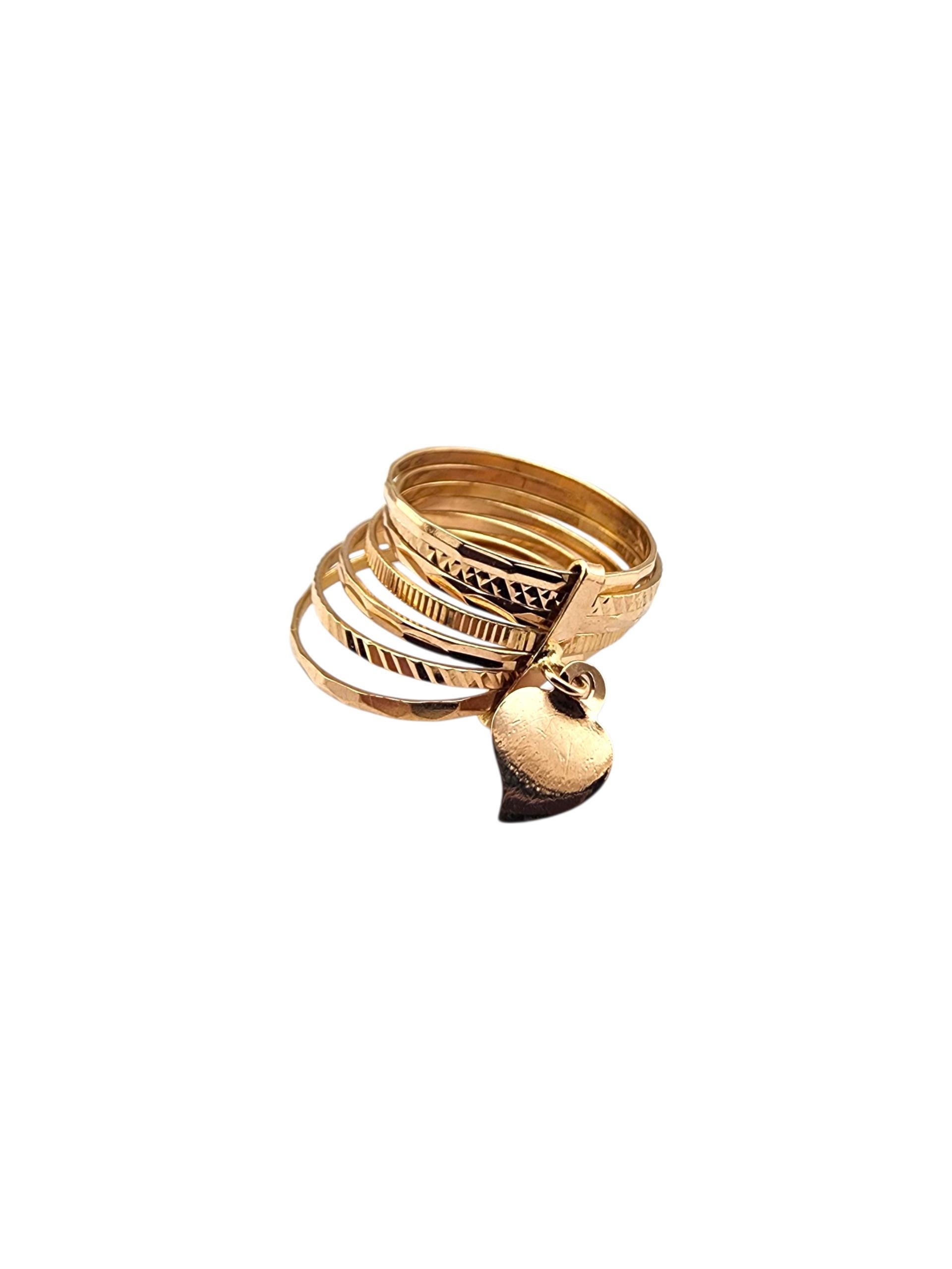 18K Gelbgold Multi Band Ring mit Herz Charme Größe 7 #22415 Damen im Angebot