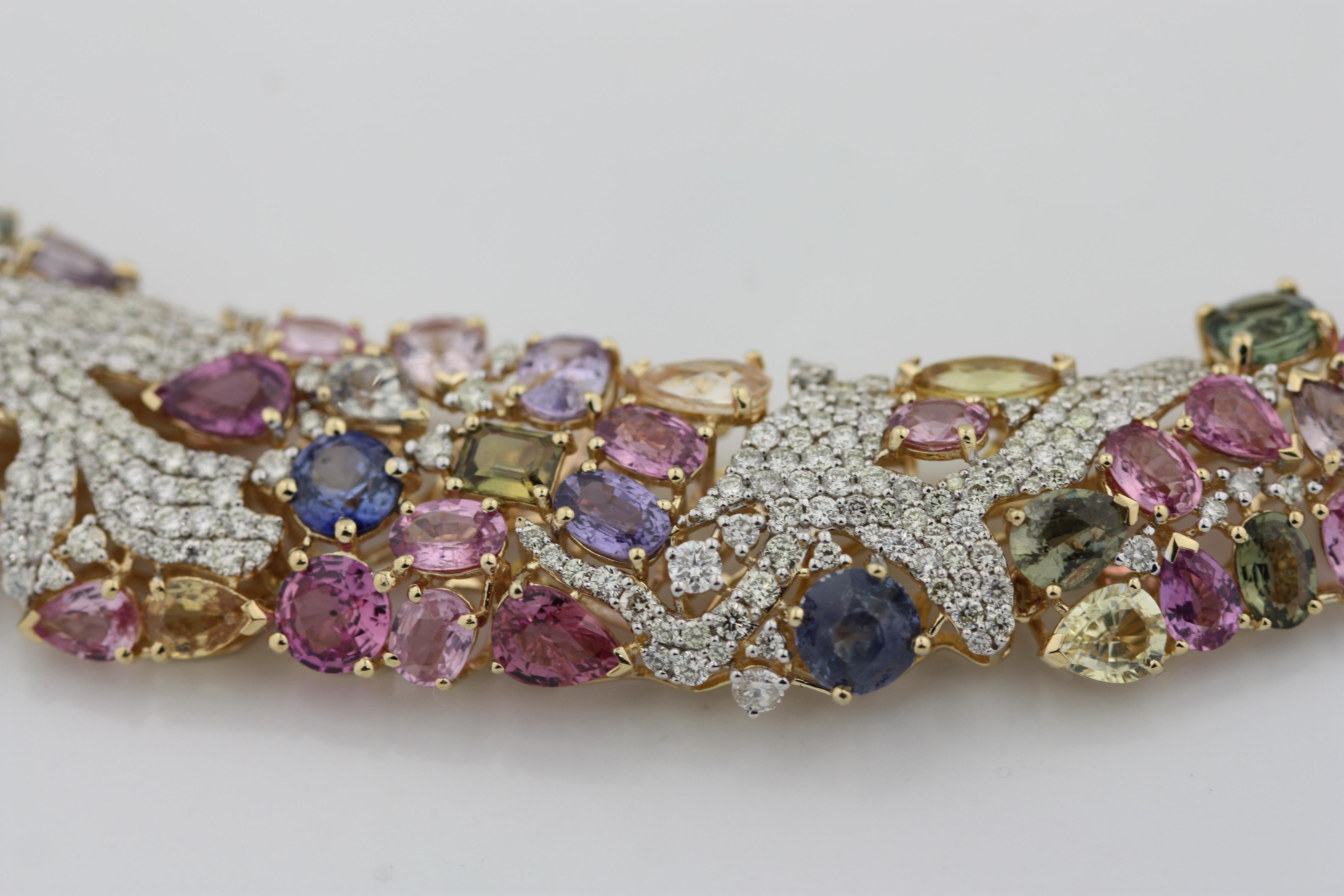 18K Yellow Gold Multi Color Sapphire and Diamond Collar Necklace In Good Condition In Palm Beach, FL