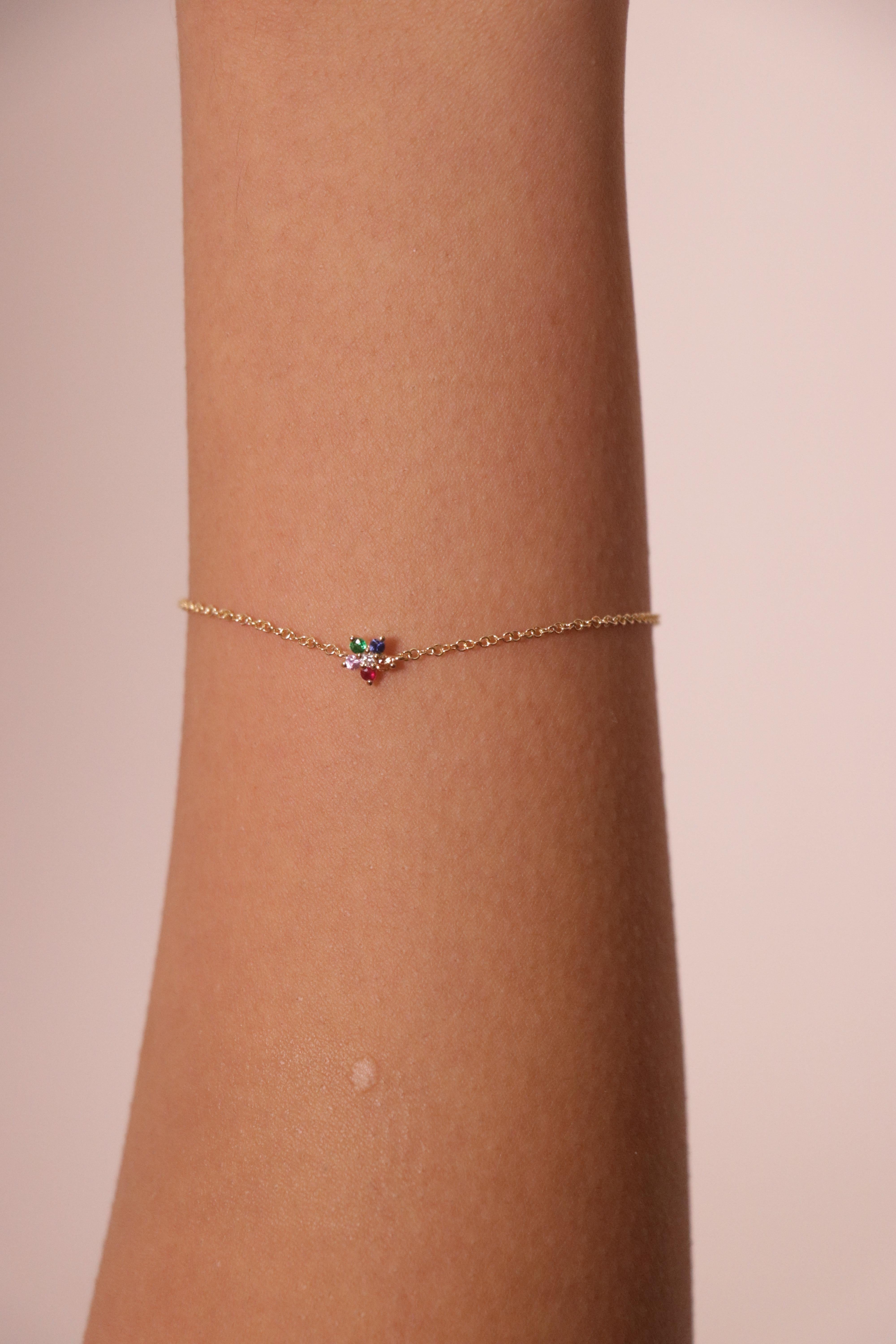 Bracelet fleur en or jaune 18 carats, multi-pierres Cts 0,13 et diamants ronds Pour femmes en vente
