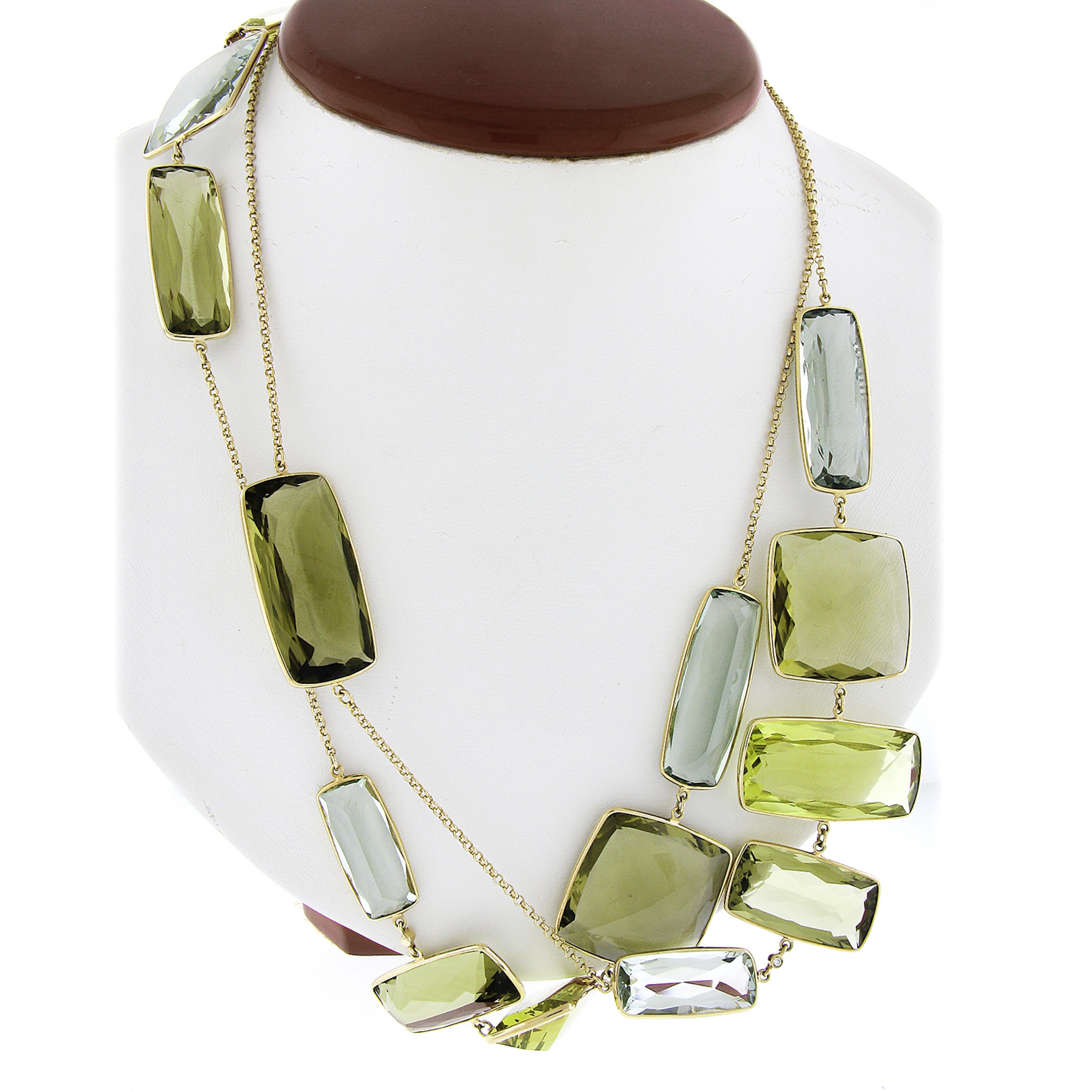 --Pietre: --
(14) Quarzo naturale autentico - taglio a cuscino, rettangolare e quadrato - castone - colore verde lime, verde Oliver e verde blu
(3) Diamanti Nature autentici - Taglio Brillante Rotondo - Incastonatura a castone


Materiale: Oro