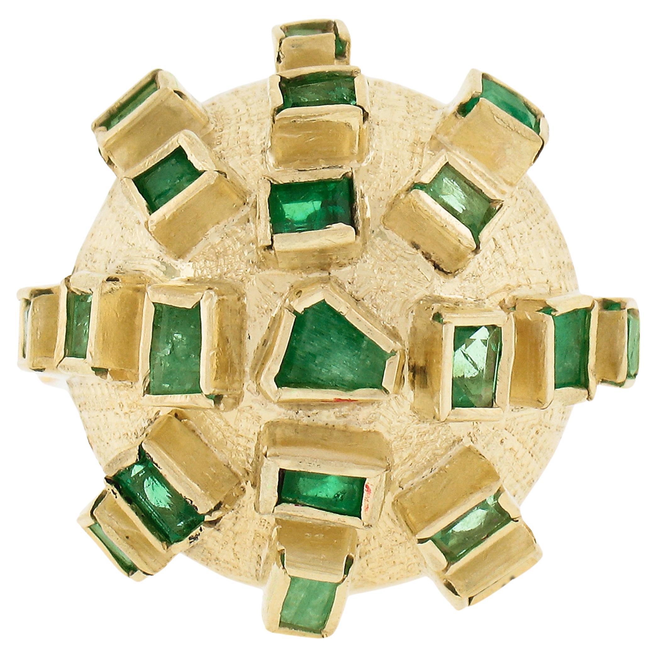 18k Yellow Gold Multi Shapes Bezel Emerald Domed Bombe Sputnik Statement Ring For Sale
