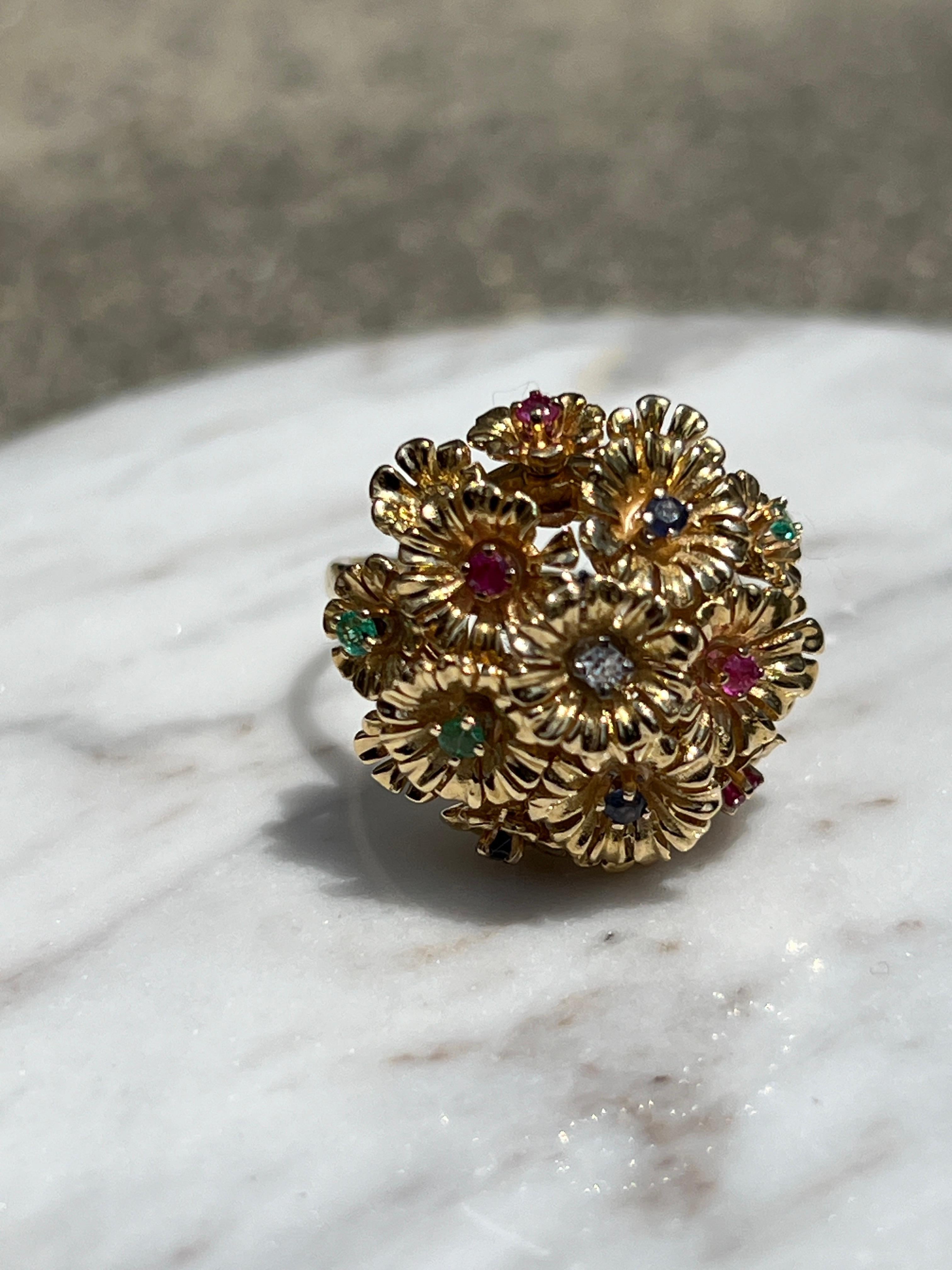 18k Yellow Gold Multi-Stone Floral Cluster Ring For Sale at 1stDibs