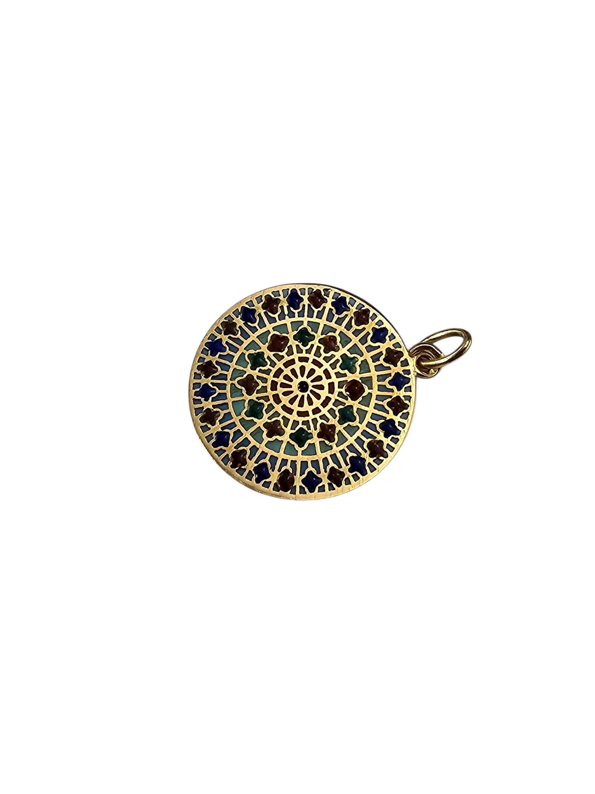 Pendentif en or jaune 18K avec émail multicolore Plique-a-Jour #23778 en vente 2