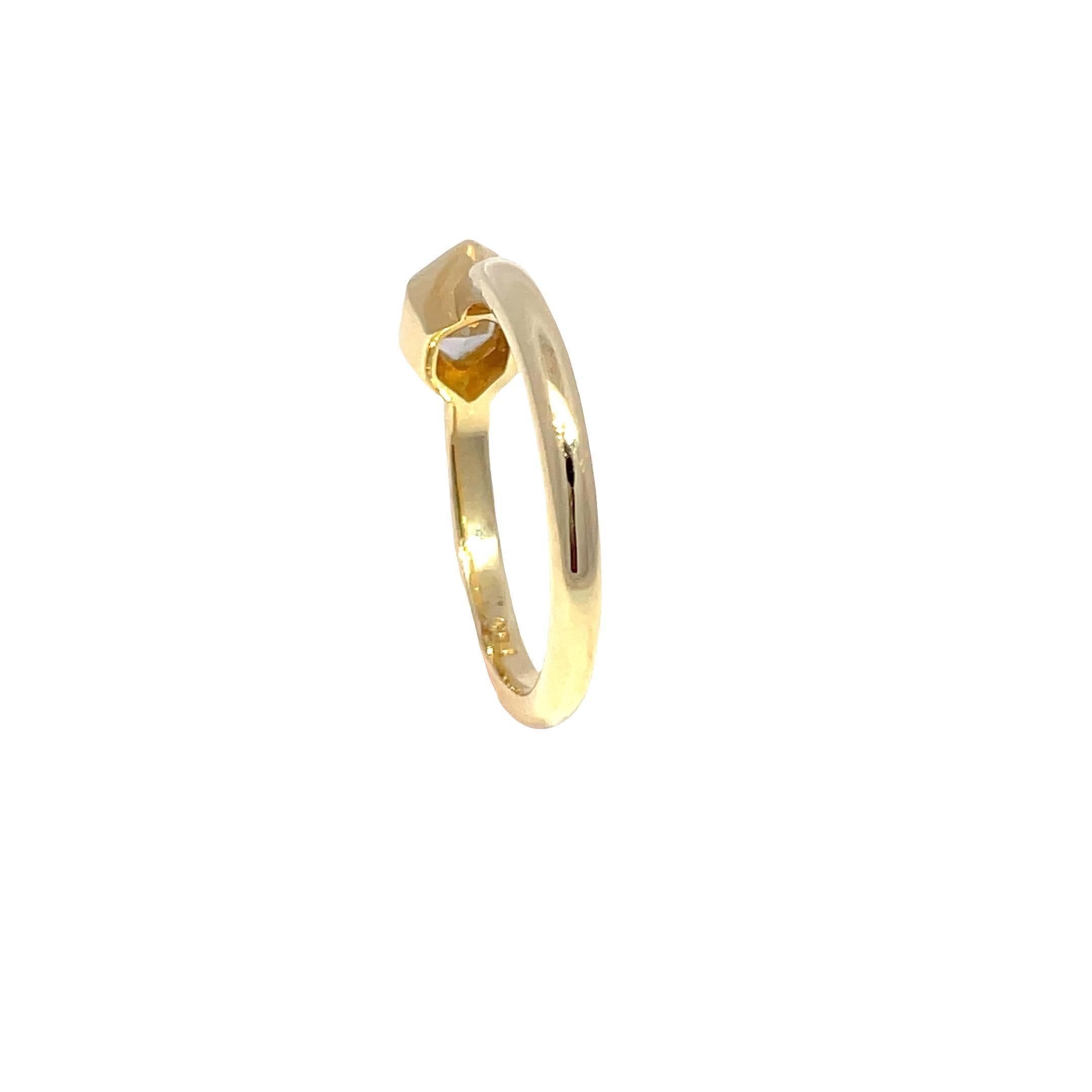 Mixed Cut 18k Yellow Gold Natural 0.57ct Lozenge Diamond Bezel Ring For Sale