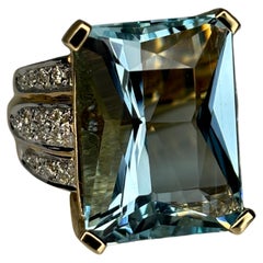 18 Karat Gelbgold Natürlicher 21 Karat Blauer Aquamarin & Diamant Cocktail-Ring