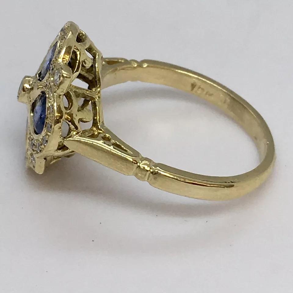 18K Yellow Gold Natural Blue Sapphire Earth Mind Diamond Statement Ring Size 6 In Excellent Condition For Sale In Los Angeles, CA