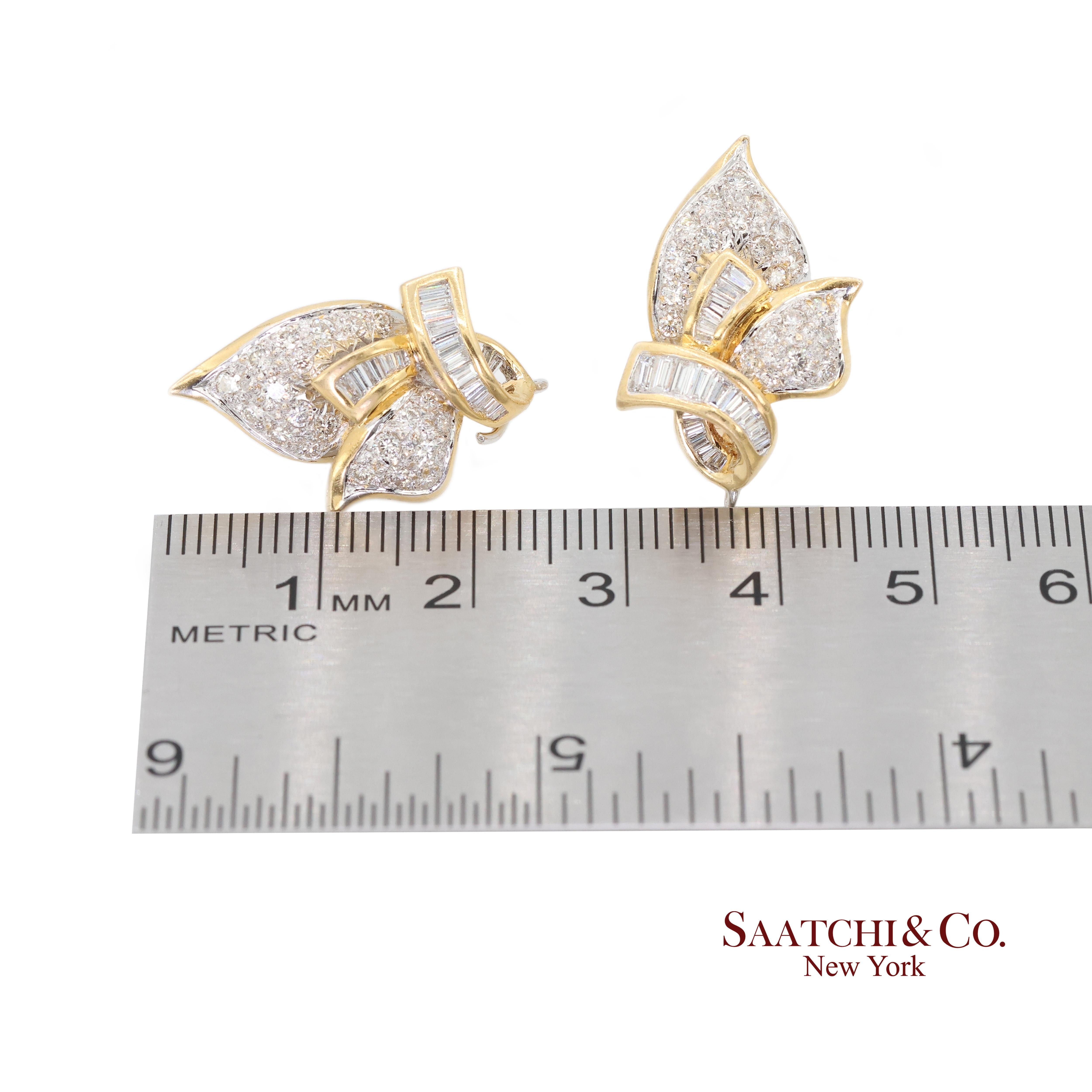 18k Yellow Gold Natural Diamond Fancy Earring For Sale 3