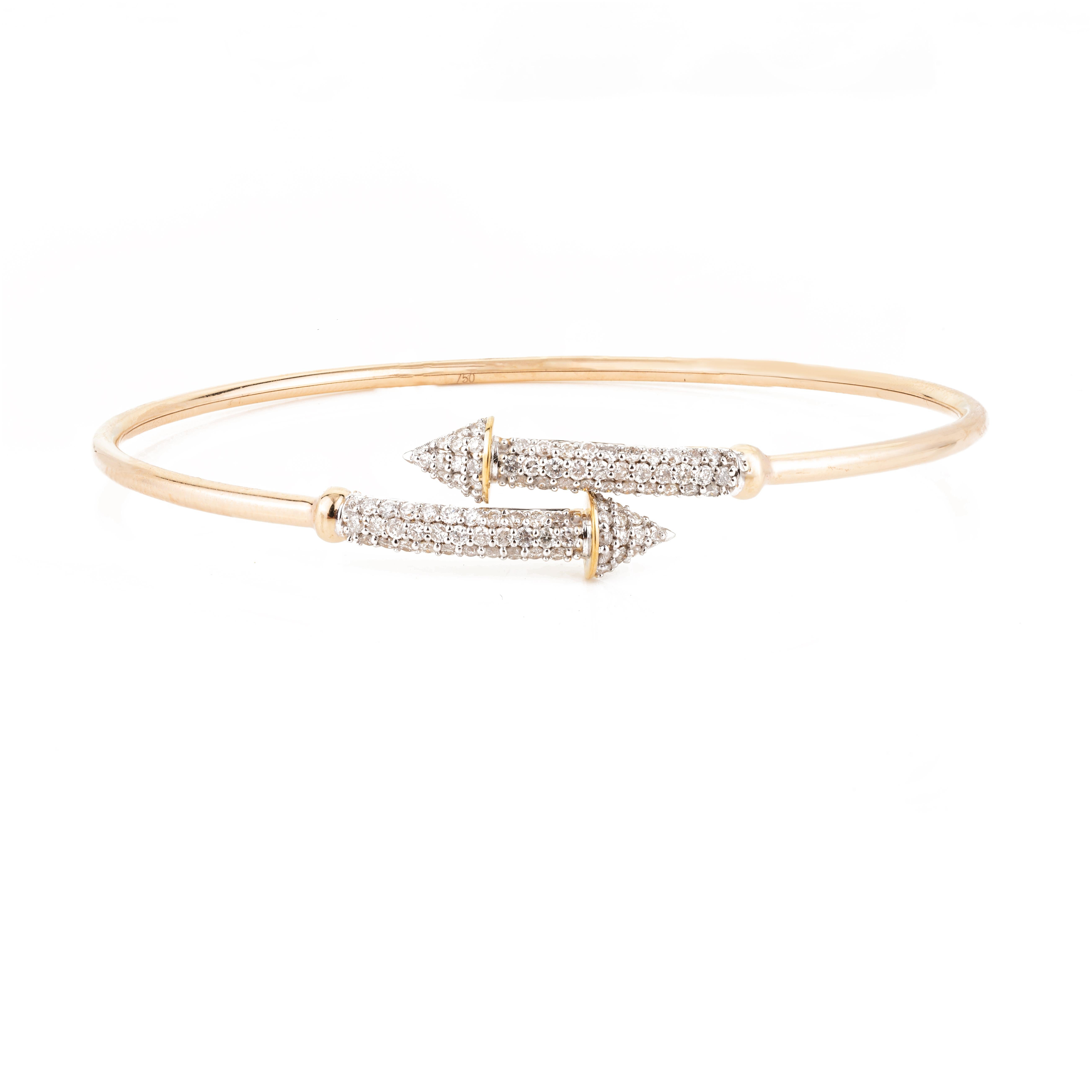Modern 18k Yellow Gold Natural Diamond Set Arrow Open Bangle Bracelet Gift for Women For Sale