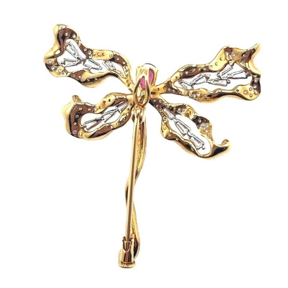 Pendentif libellule en or jaune 18K avec rubis naturel et diamant Neuf - En vente à Kowloon, HK
