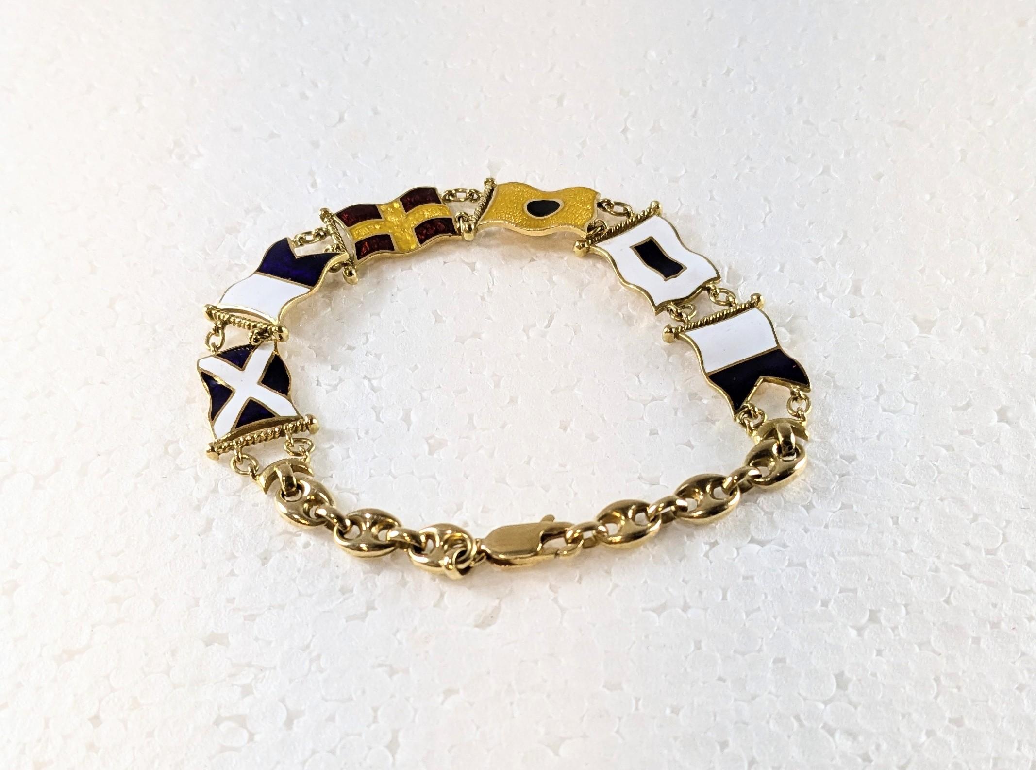 Bracelet drapeau nautique en or jaune 18 carats avec émail gravé au feu Neuf - En vente à Bilbao, ES