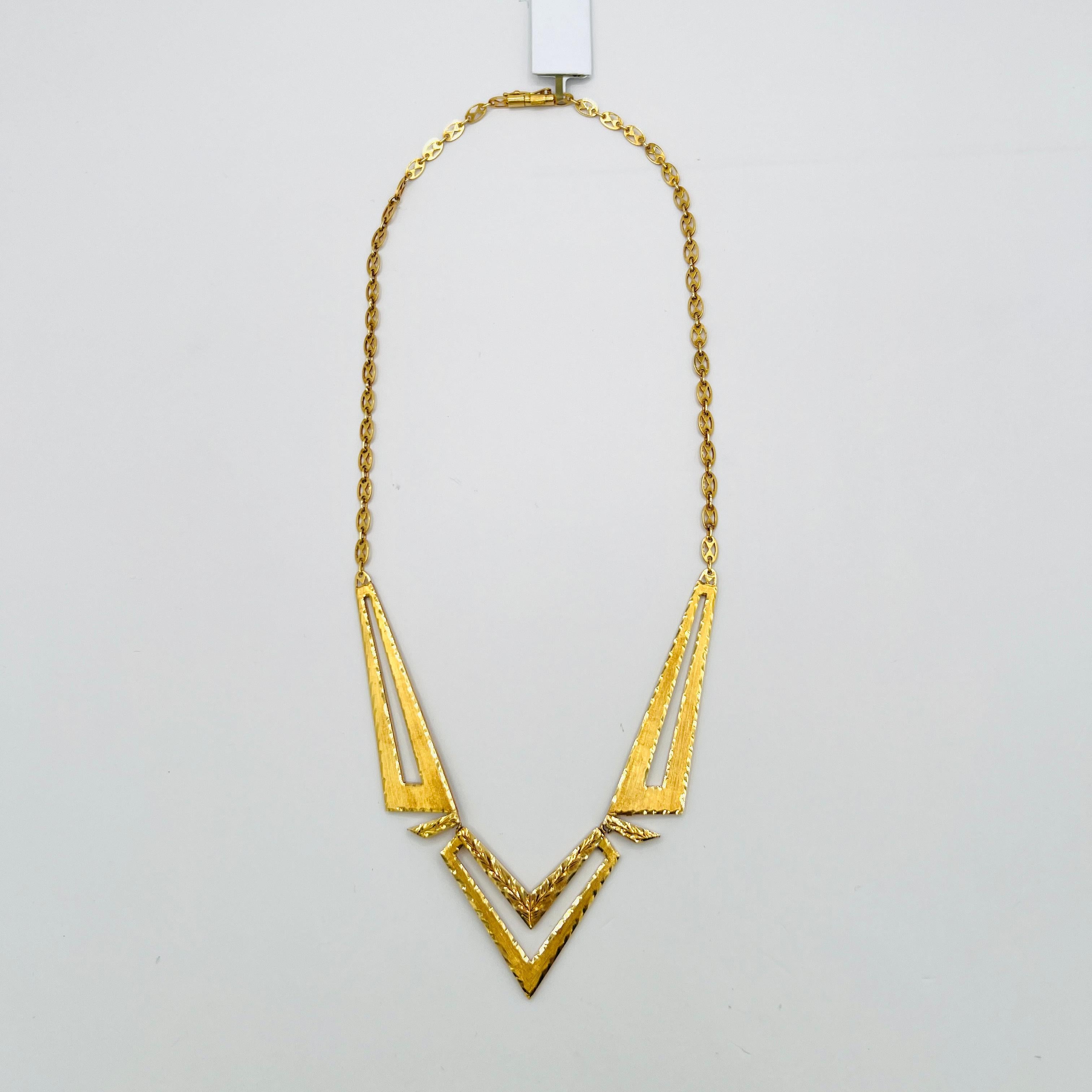 Collar de oro amarillo de 18k en venta 2