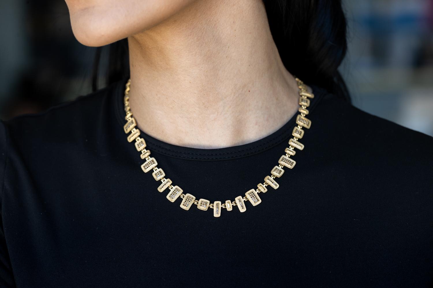 Collana in oro giallo 18K con 342 diamanti brown di Audrius Kruli In condizioni Nuovo in vendita a Virginia Beach, VA