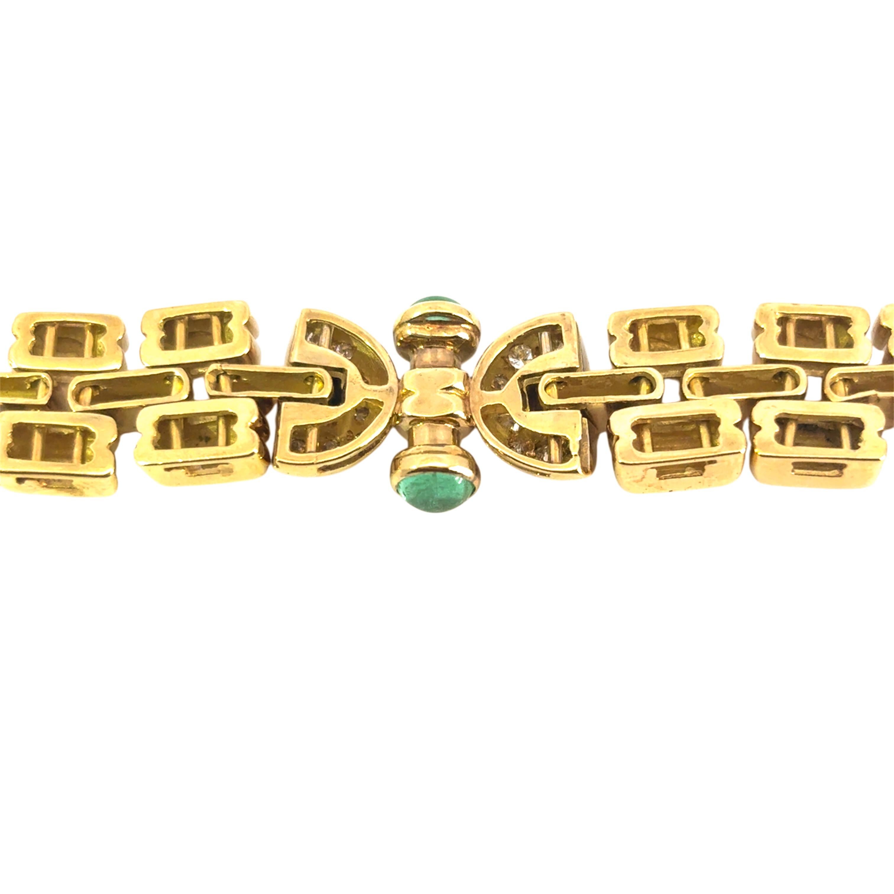 18 Karat Gelbgold Halskette mit Cabochon-Rubin-Saphir- und Smaragden und Diamanten im Angebot 1