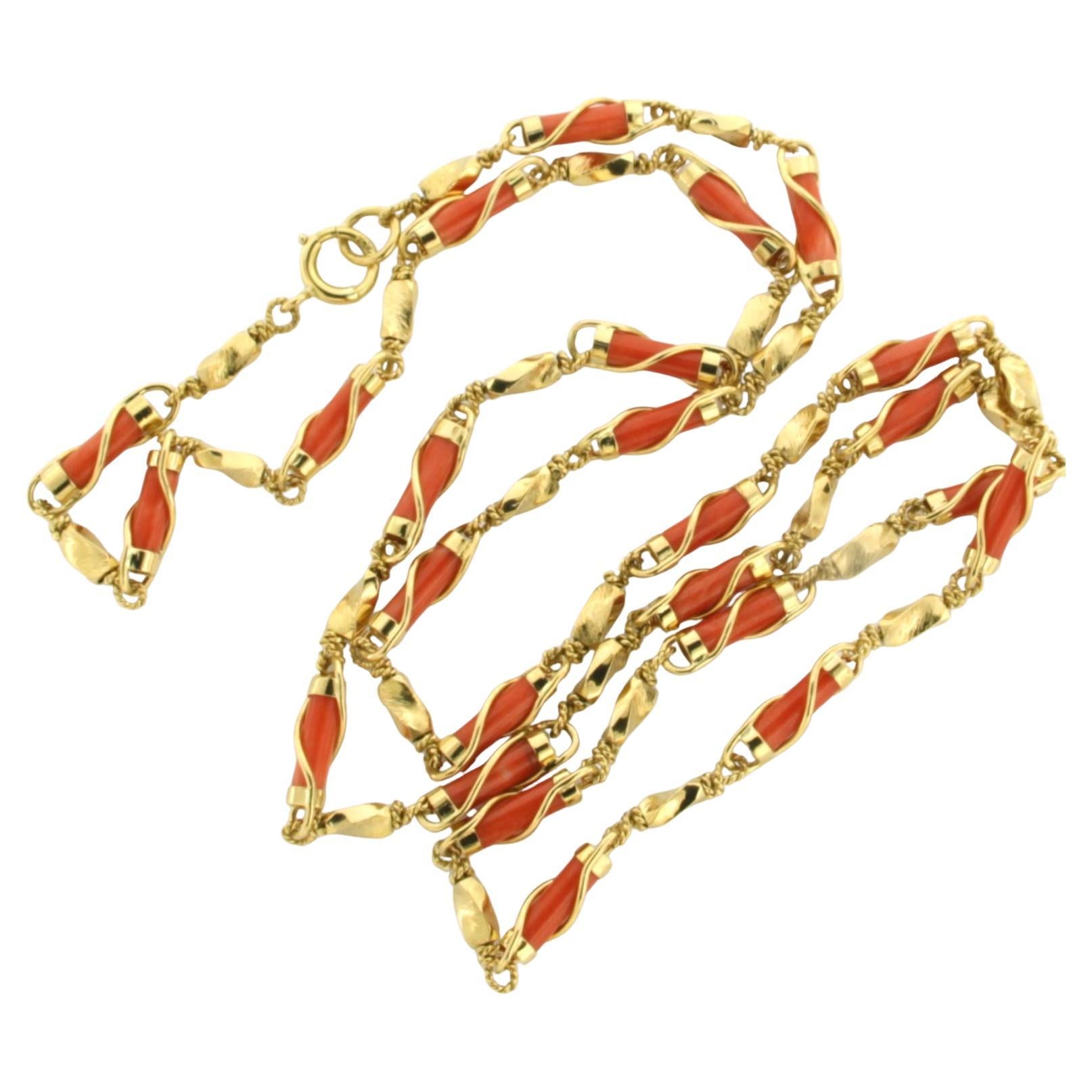 Collar de oro amarillo de 18 quilates con eslabones de coral - 31,7 gramos - 70 cm de largo en venta