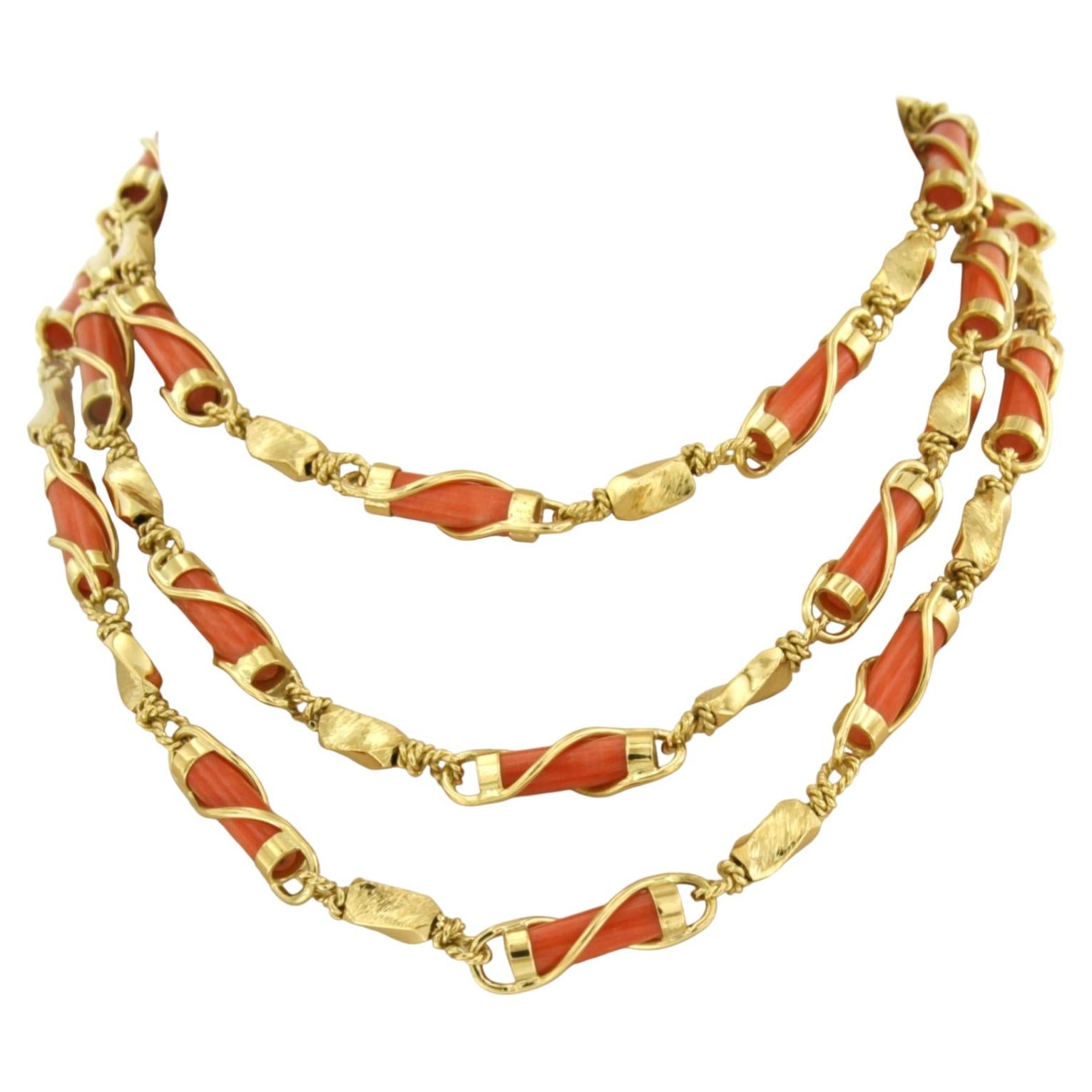 Collar de oro amarillo de 18 quilates con eslabones de coral - 31,7 gramos - 70 cm de largo en venta