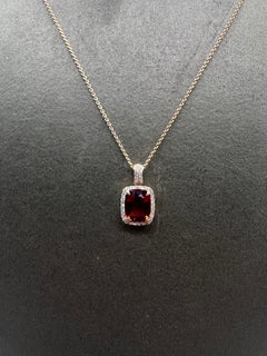 18K Yellow Gold Necklace with Mandarin Citrine and Diamond