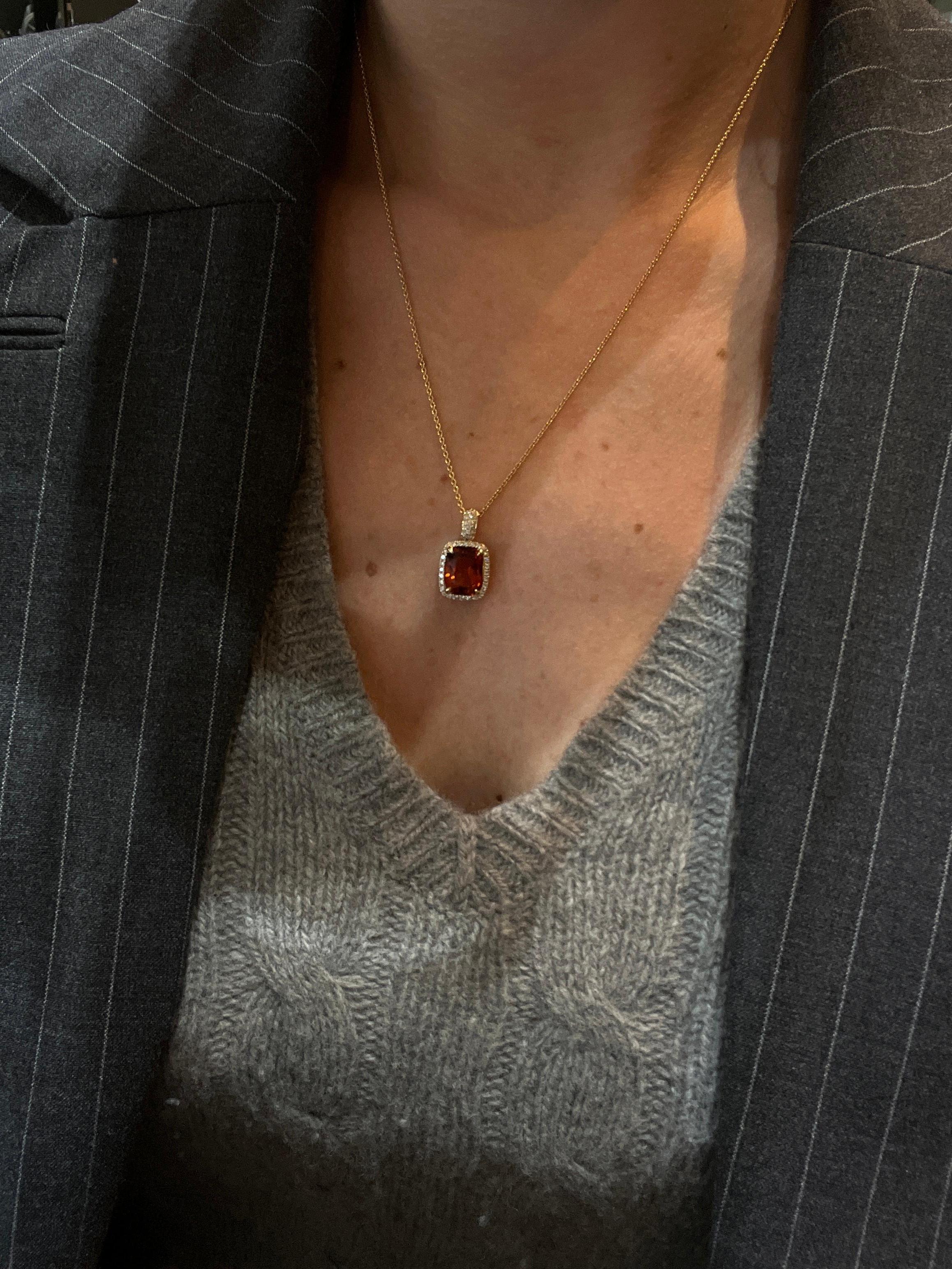 18K Yellow Gold Necklace with Mandarin Citrine and Diamond For Sale 2