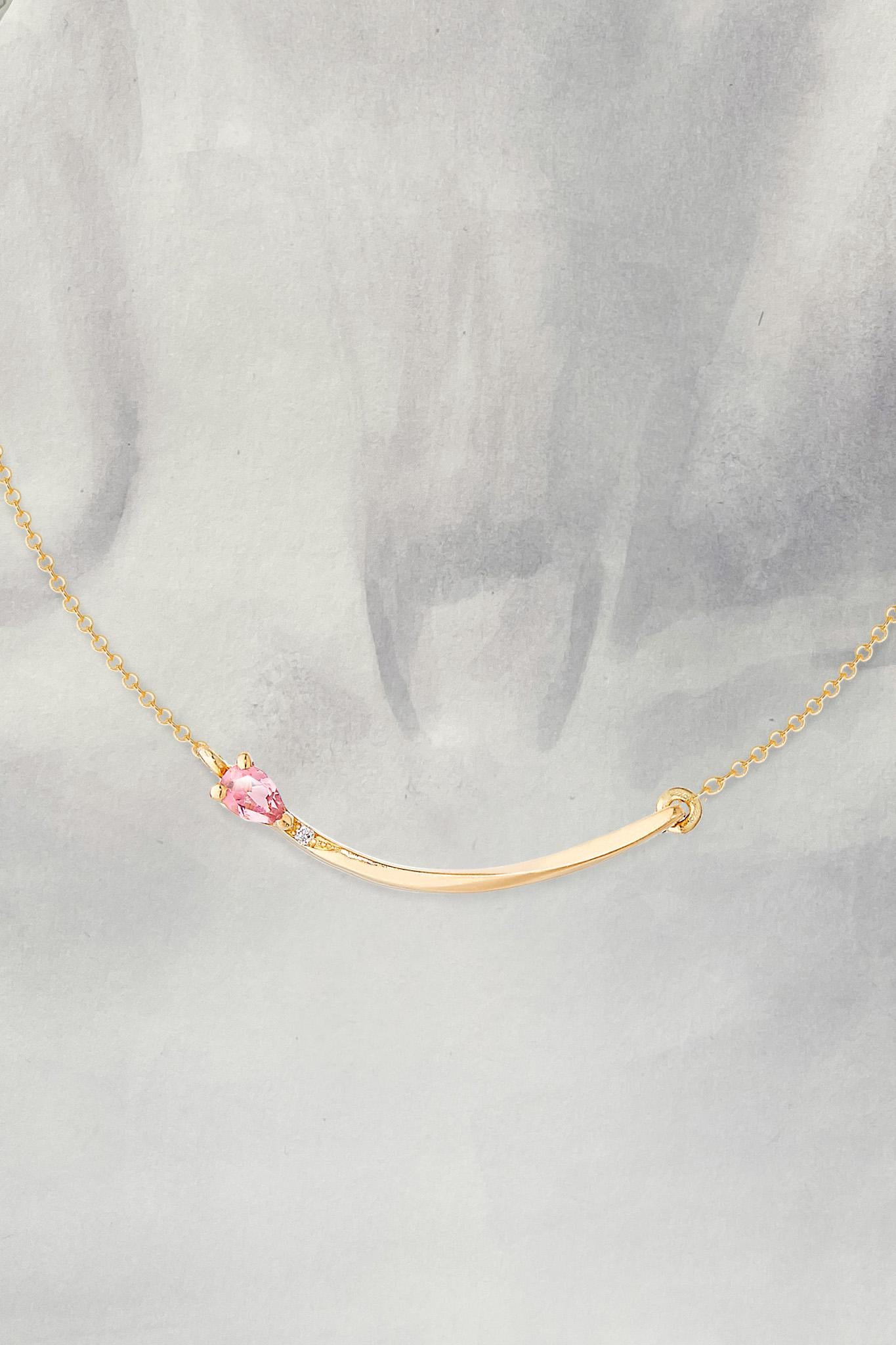 Taille brillant Collier en or jaune 18K avec saphirs roses et diamants - Minimaliste en vente