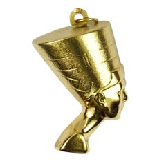 18K Yellow Gold Nefartiti Bust Charm Pendant