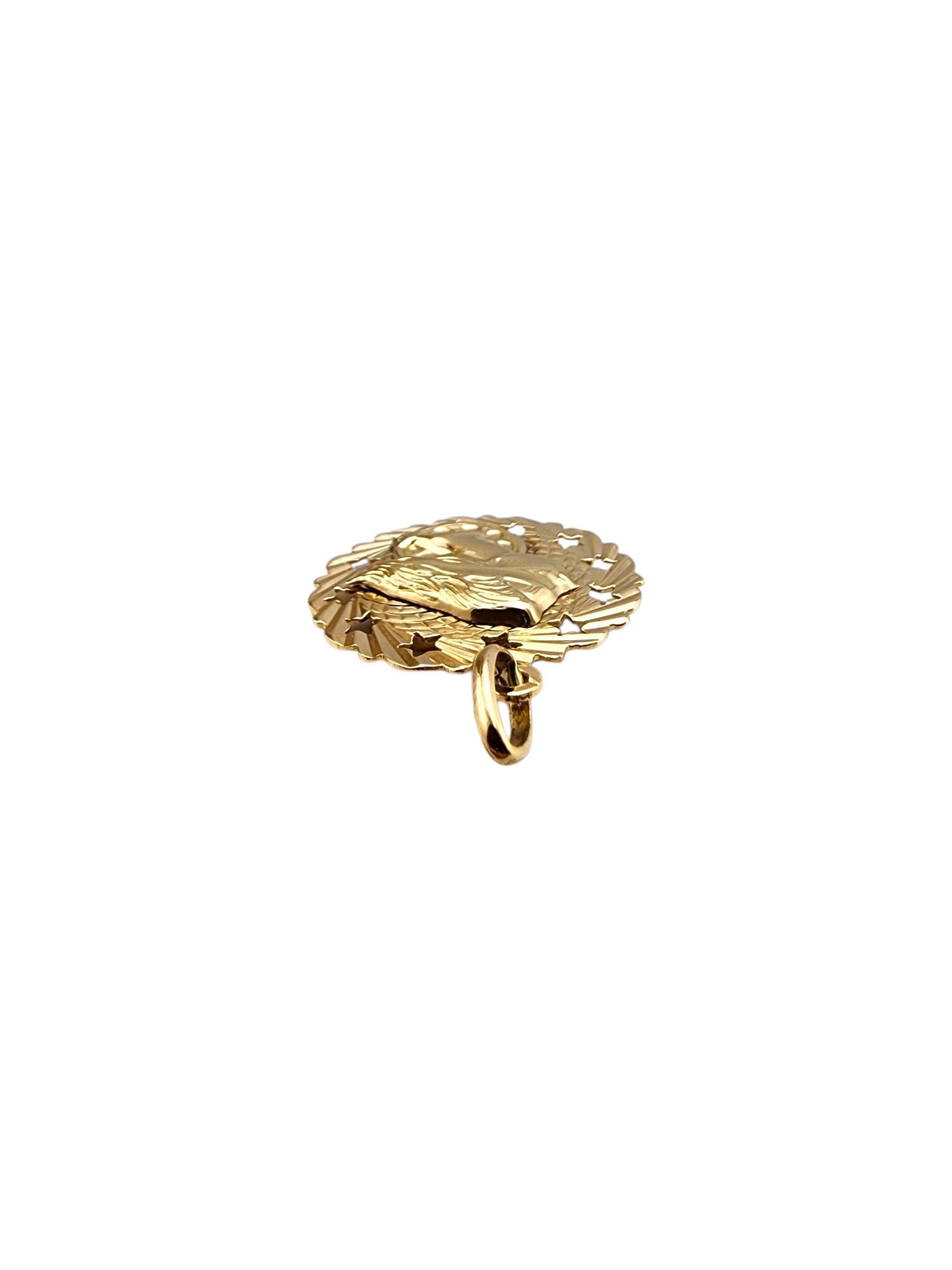 18K Yellow Gold Nefertiti Pendant #22417 For Sale 2