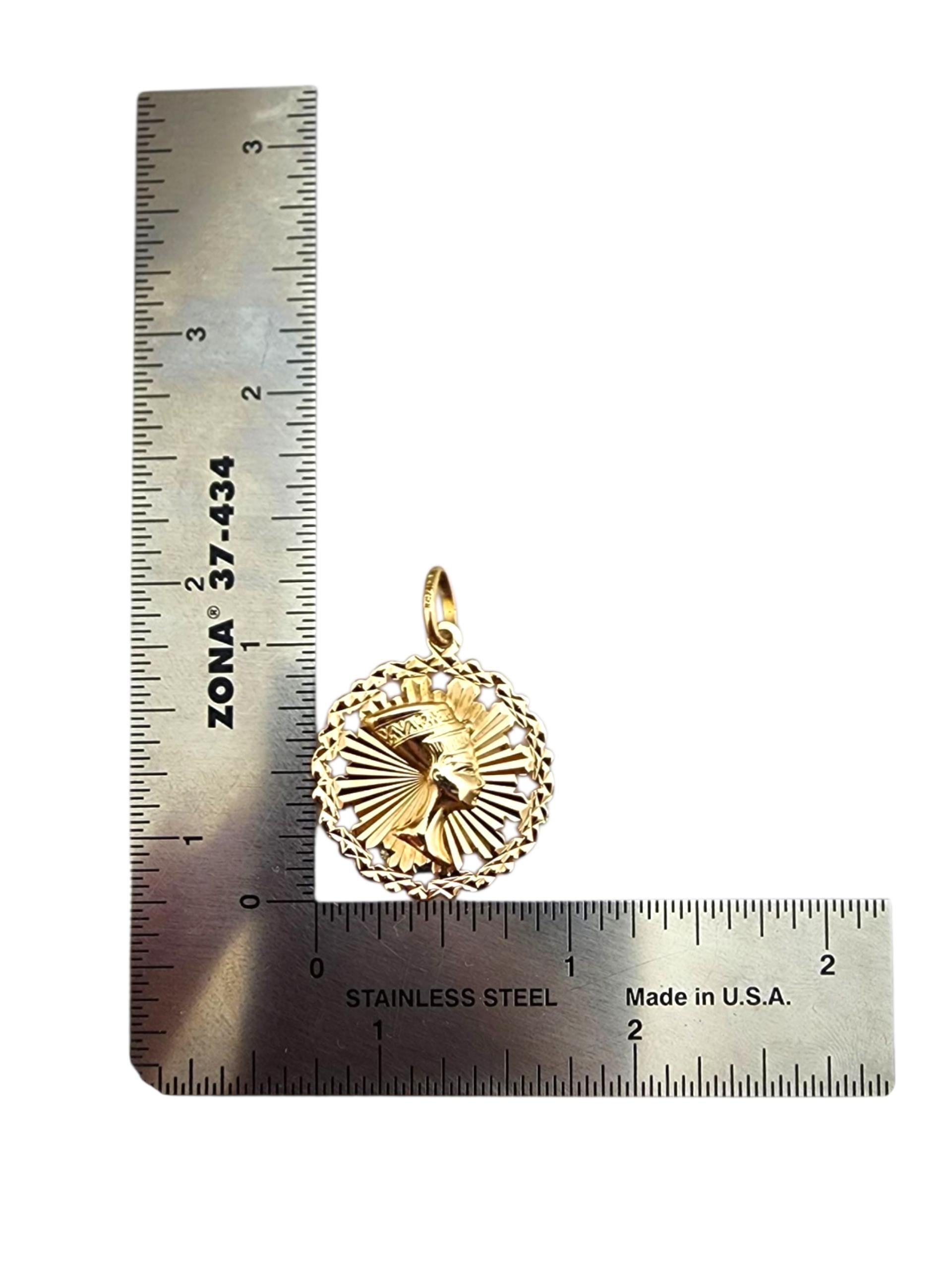 18K Yellow Gold Nefertiti Pendant #22417 For Sale 4