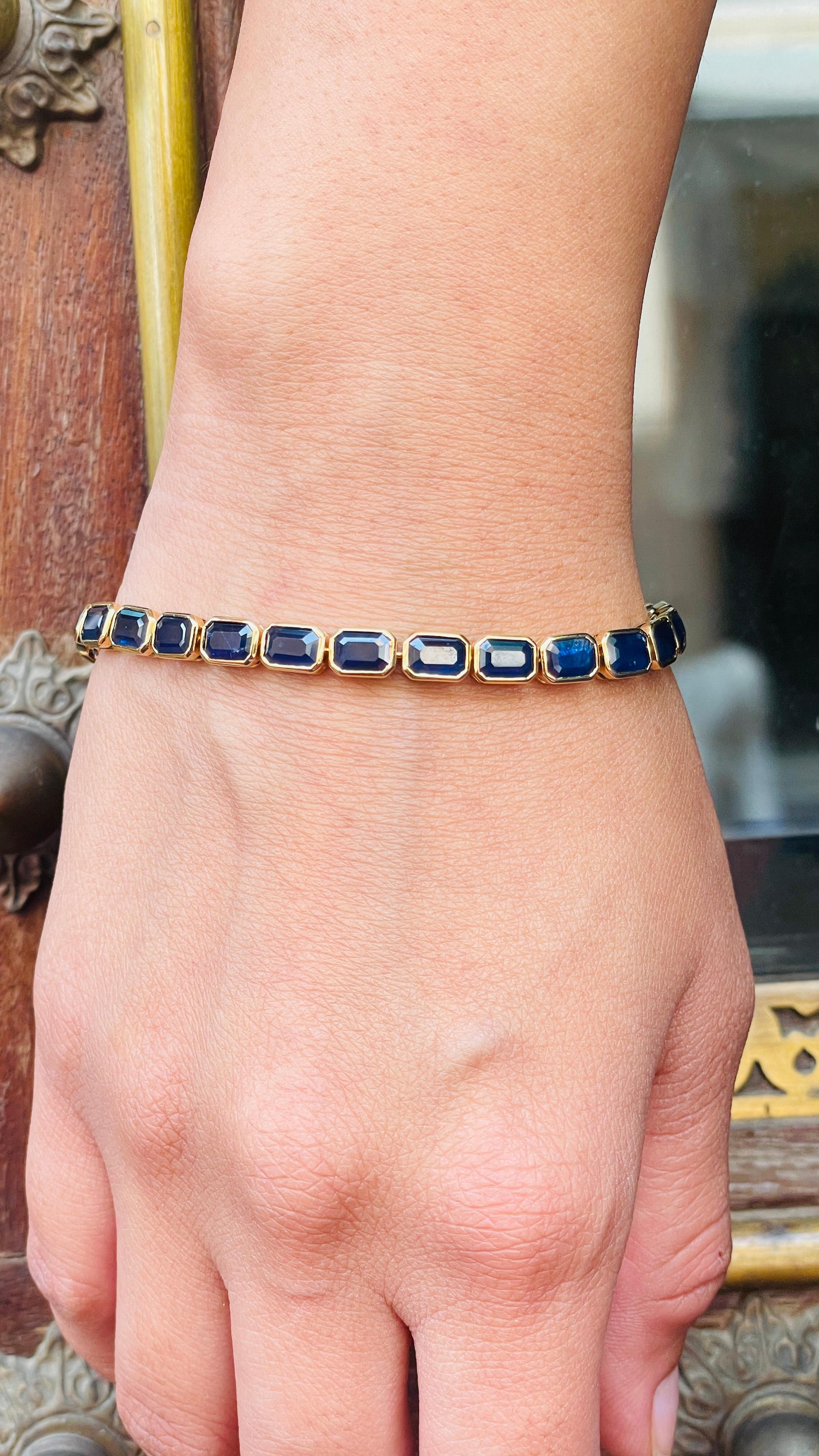 18K Yellow Gold Octagon Cut Blue Sapphire Bracelet For Sale 3