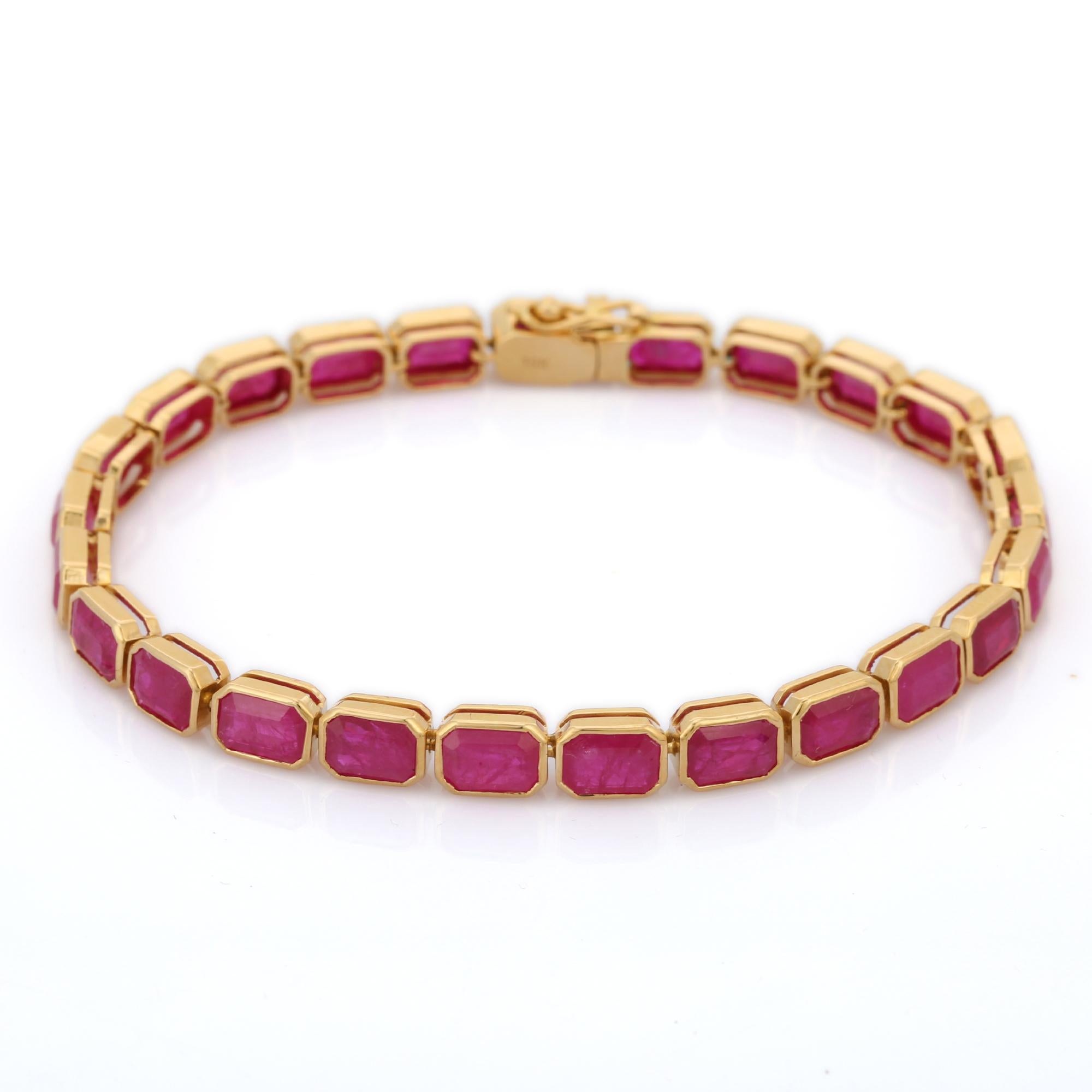 Modern 18K Yellow Gold Octagon Cut Ruby Bracelet For Sale