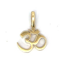18k Yellow Gold Om Shanti Pendant