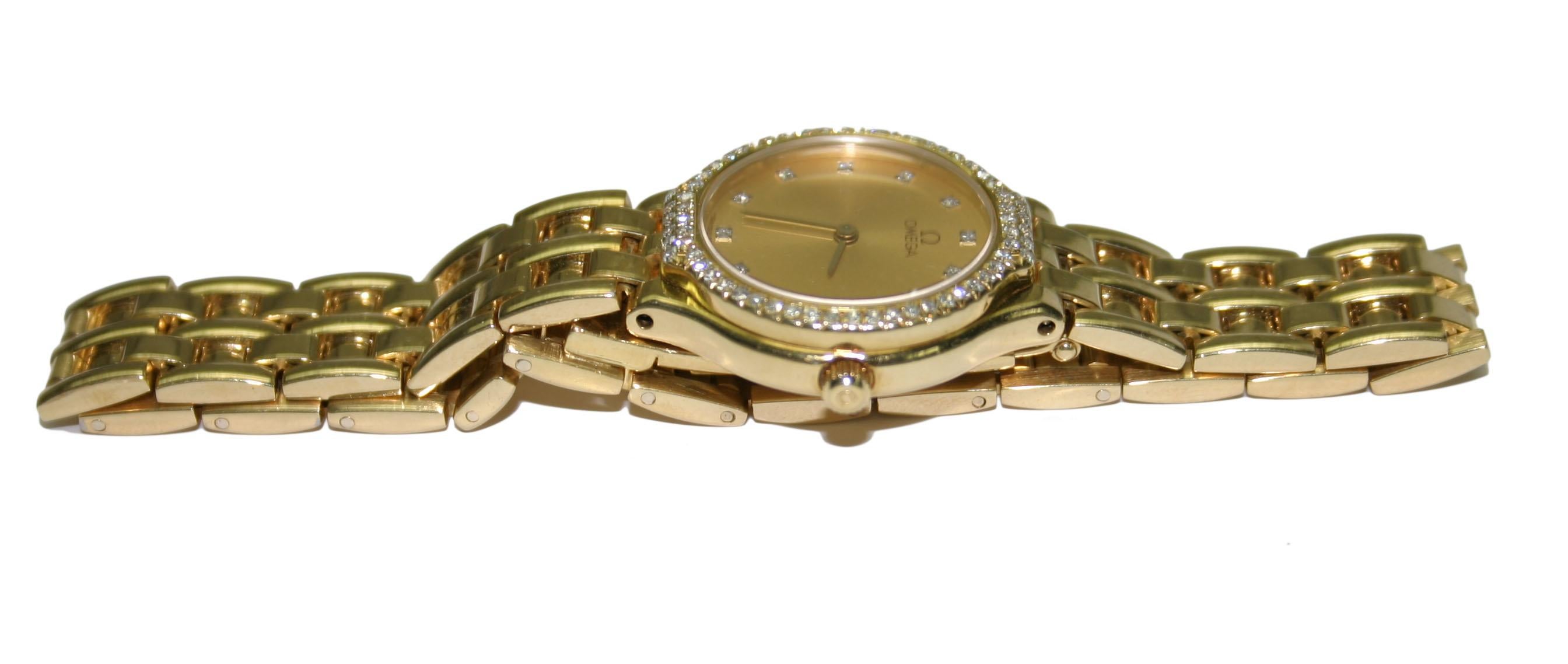 18 Karat Yellow Gold Omega Womens Wristwatch Fits Wrist In Good Condition In Laguna Beach, CA