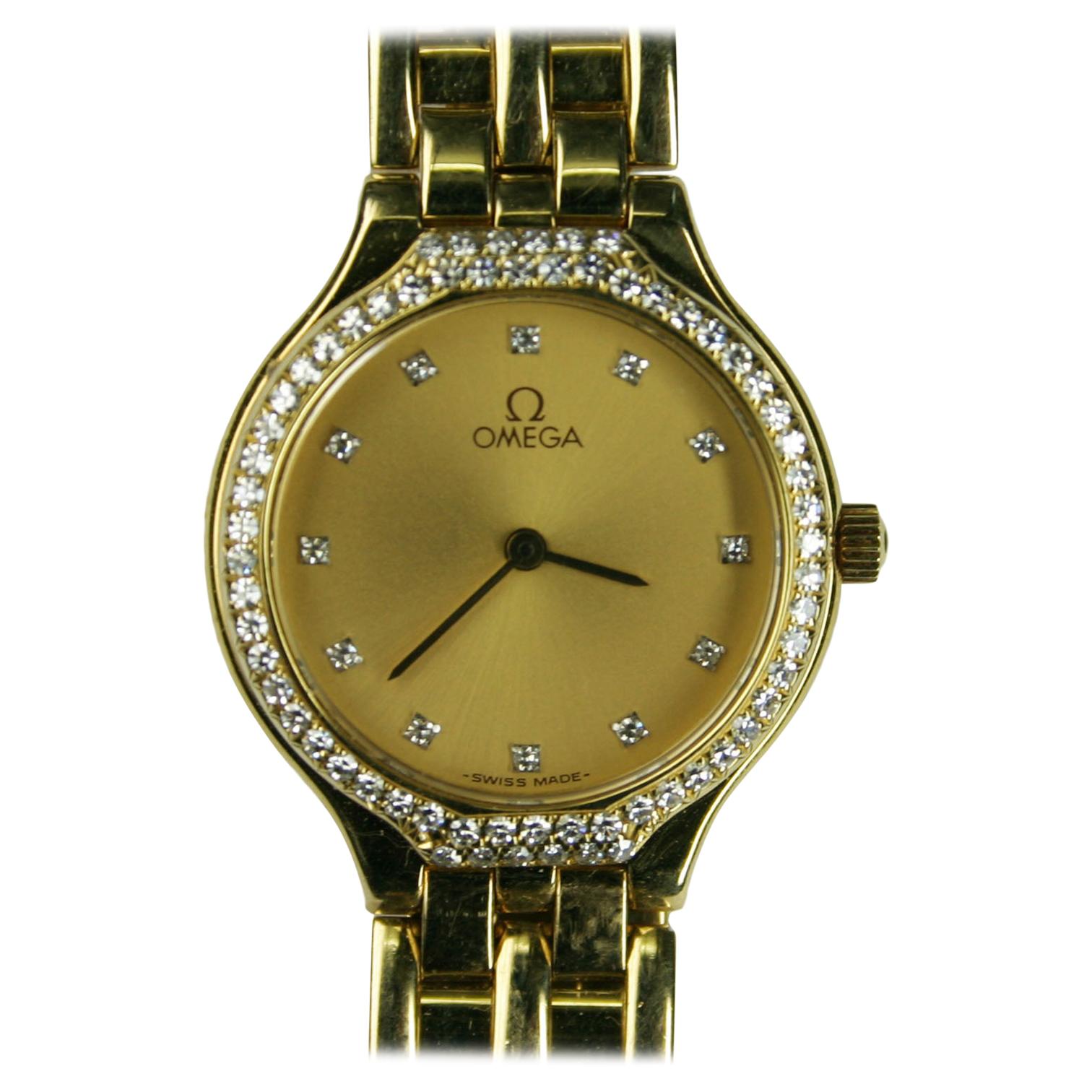 18 Karat Yellow Gold Omega Womens Wristwatch Fits Wrist