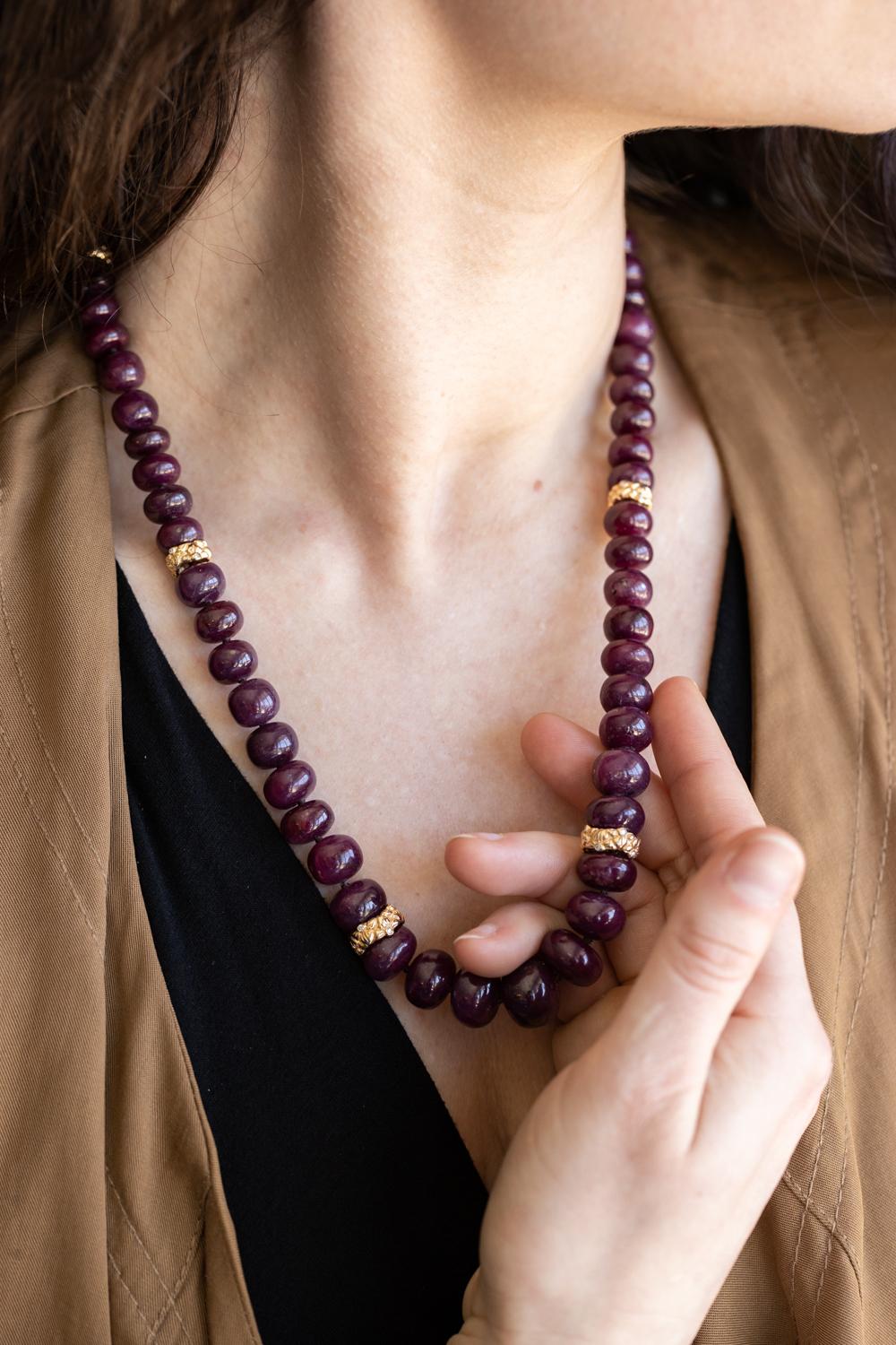 Collana di rubini in oro giallo 18 carati 