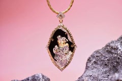 Pendentif Totem Aris en or jaune 18K Onyx et diamants
