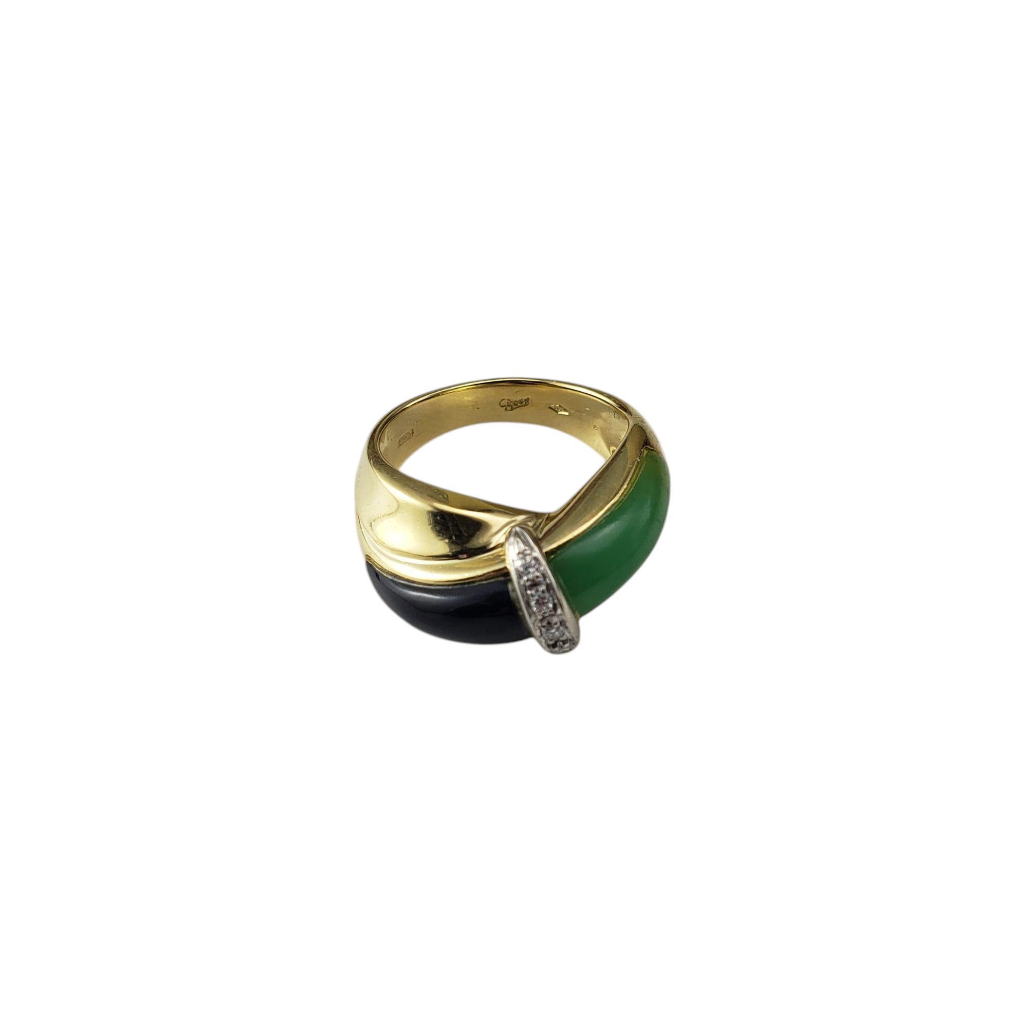 18K Yellow Gold Onyx, Jade and Diamond Ring Size 7.25

This elegant 18K yellow gold ring is adorned with luminous jade and onyx gemstones and accented with five round brilliant cut diamonds, adding a touch of sparkle. 

Width: 8 mm. Shank: 4