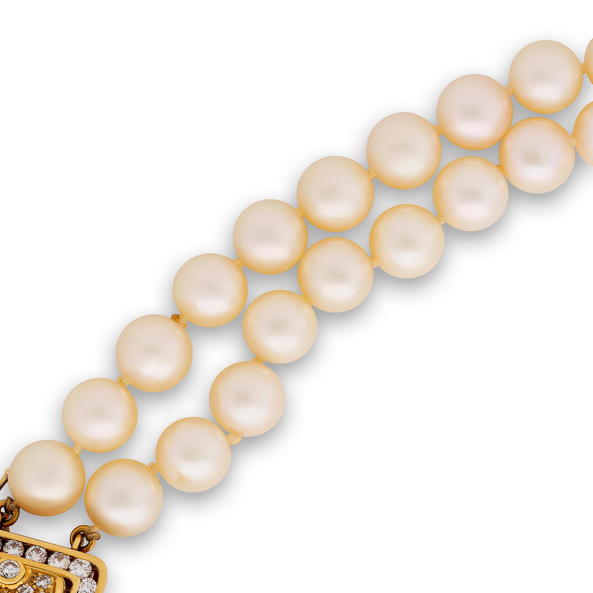 18K Yellow Gold Opal and Diamond Pendant on a Double Strand Pearl Necklace In Excellent Condition For Sale In Philadelphia, PA