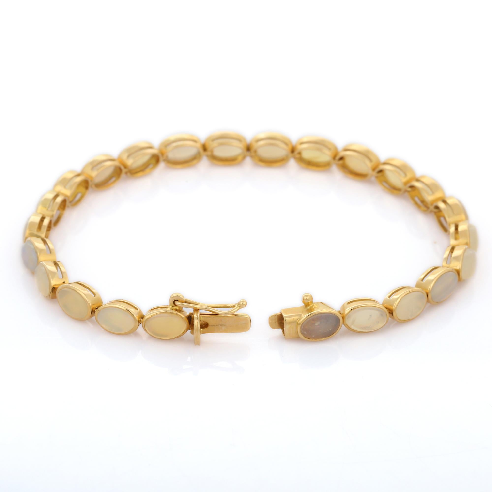 Taille ovale Bracelet Tennis en or jaune massif 18 ct avec chaton en pierre de lune ovale, fait à la main en vente