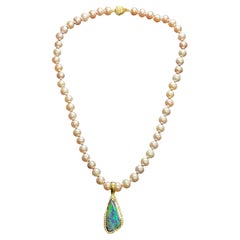 Collana di perle e diamanti in oro giallo 18 carati Opale da 9,60 carati