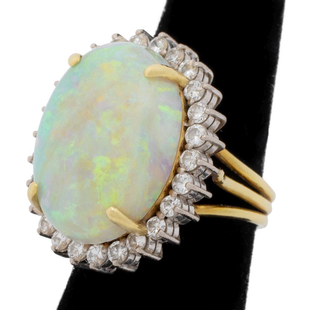 Anello con diamante e opale in oro giallo 18 carati in vendita 4