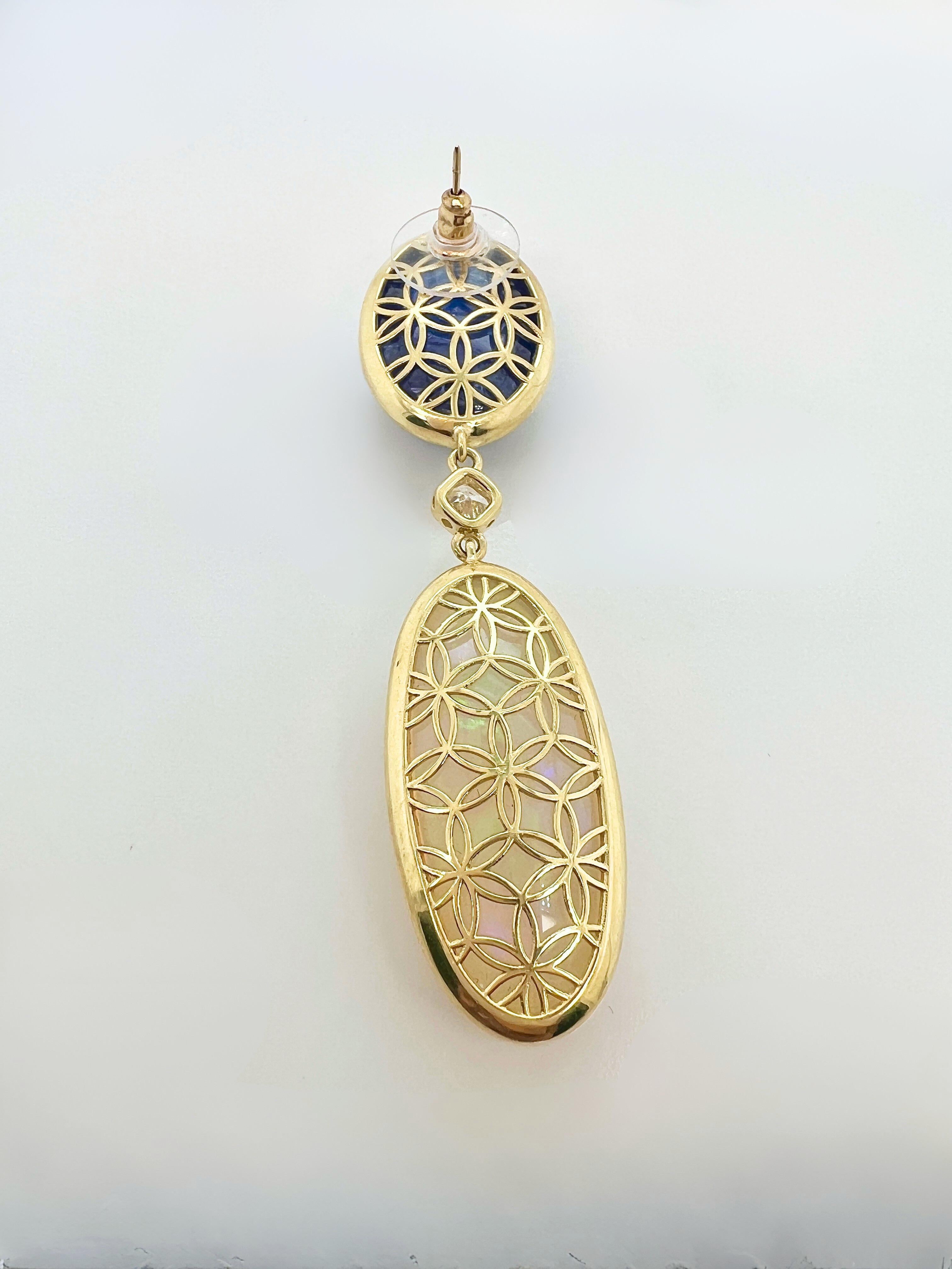 Orecchini pendenti a tre parti in oro giallo 18k con opale e tanzanite e diamanti In condizioni ottime in vendita a New York, NY