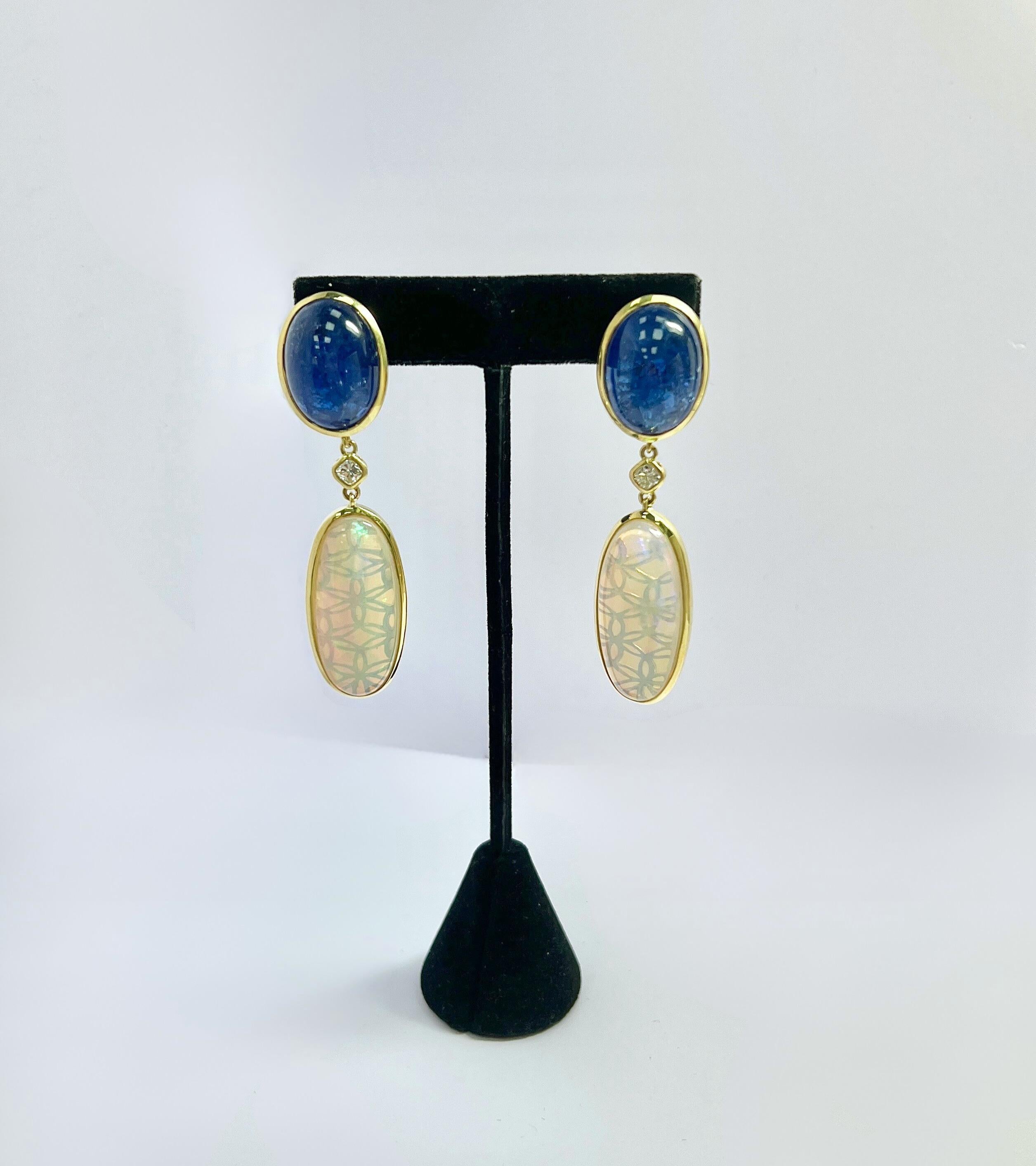 Orecchini pendenti a tre parti in oro giallo 18k con opale e tanzanite e diamanti in vendita 2