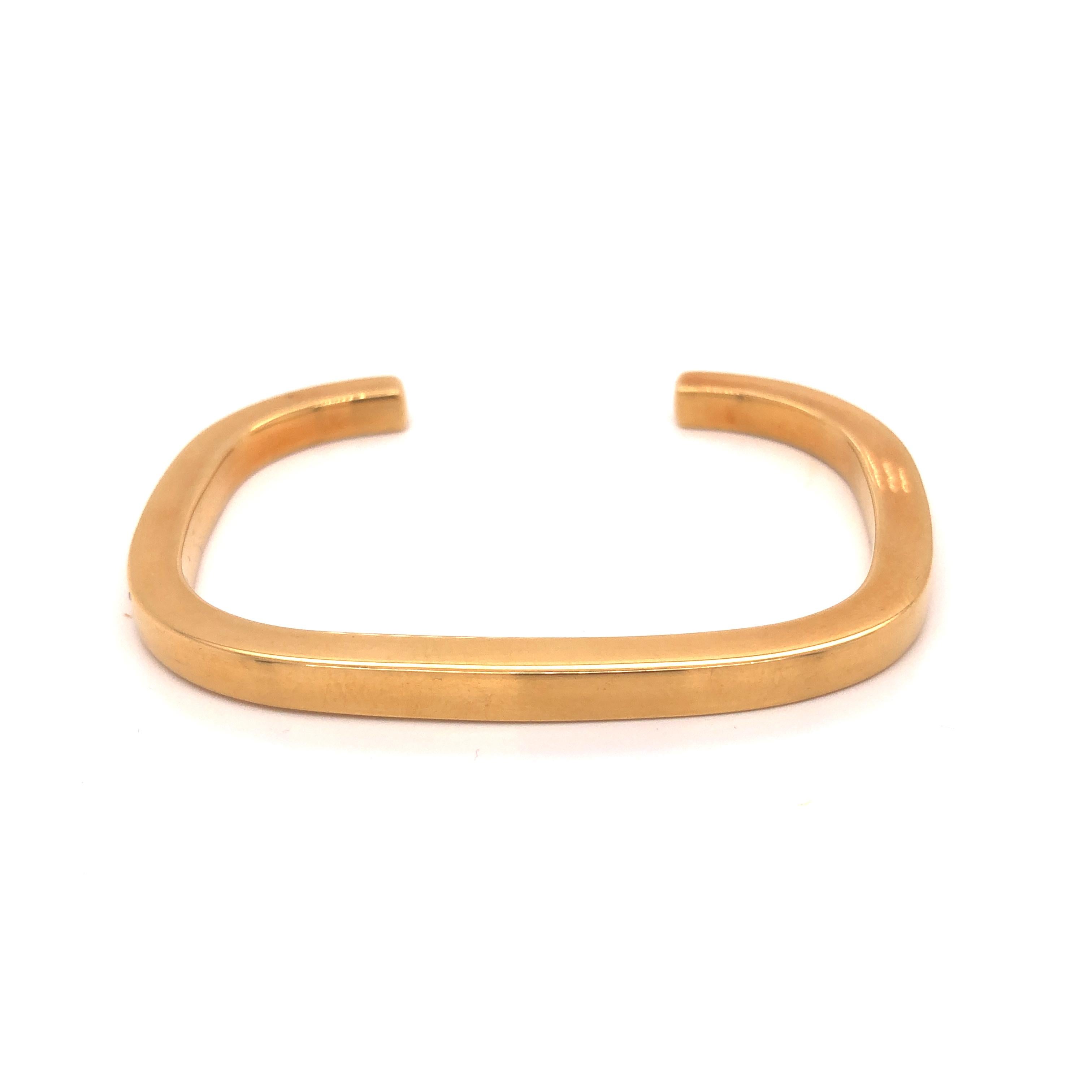 18 Karat Yellow Gold Open Bangle Bracelet In Good Condition For Sale In New York, NY