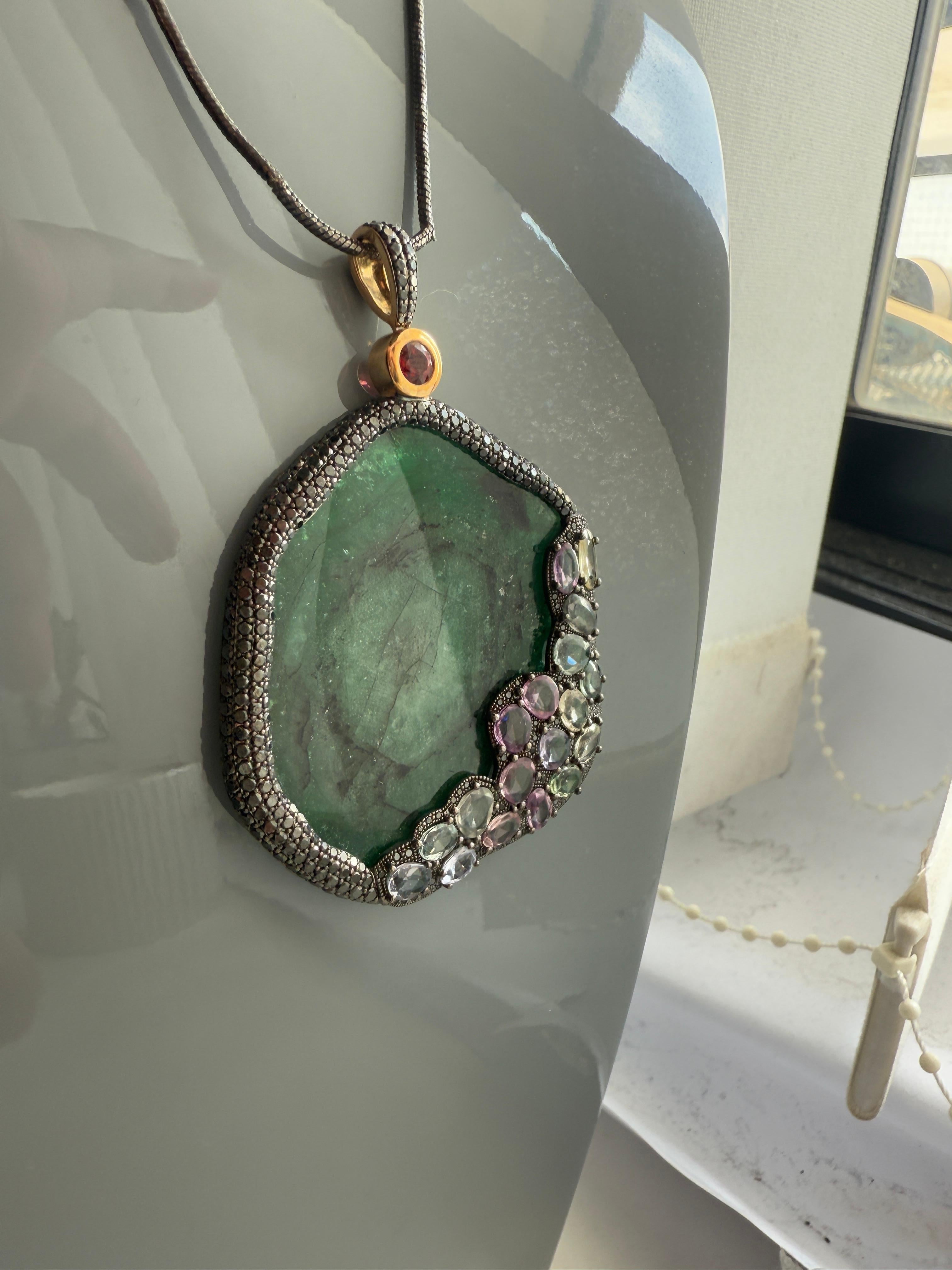 18K Yellow Gold Original Sin Pendant with Emeralds, Diamonds and Sapphires For Sale 6