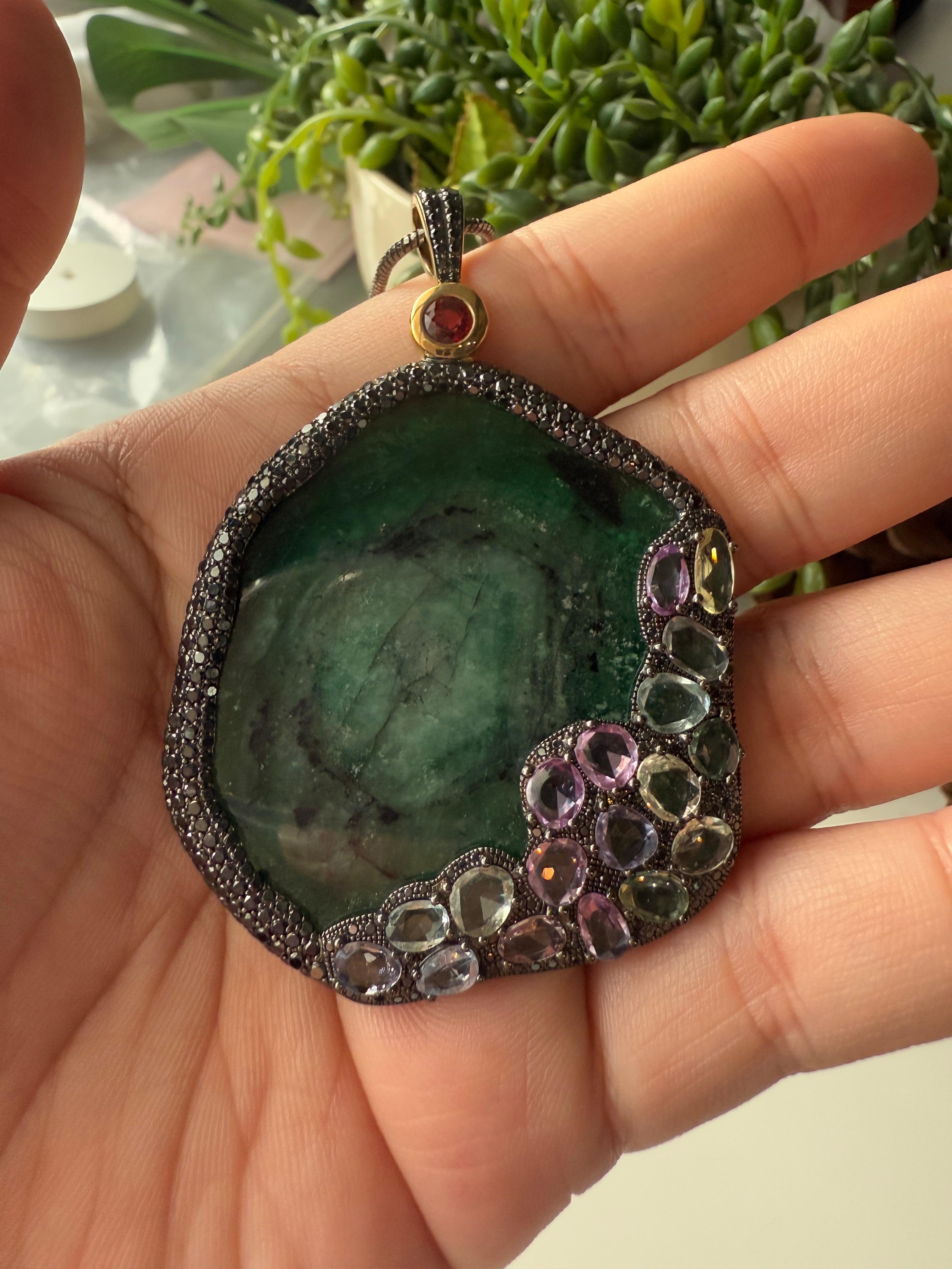 18K Yellow Gold Original Sin Pendant with Emeralds, Diamonds and Sapphires For Sale 1