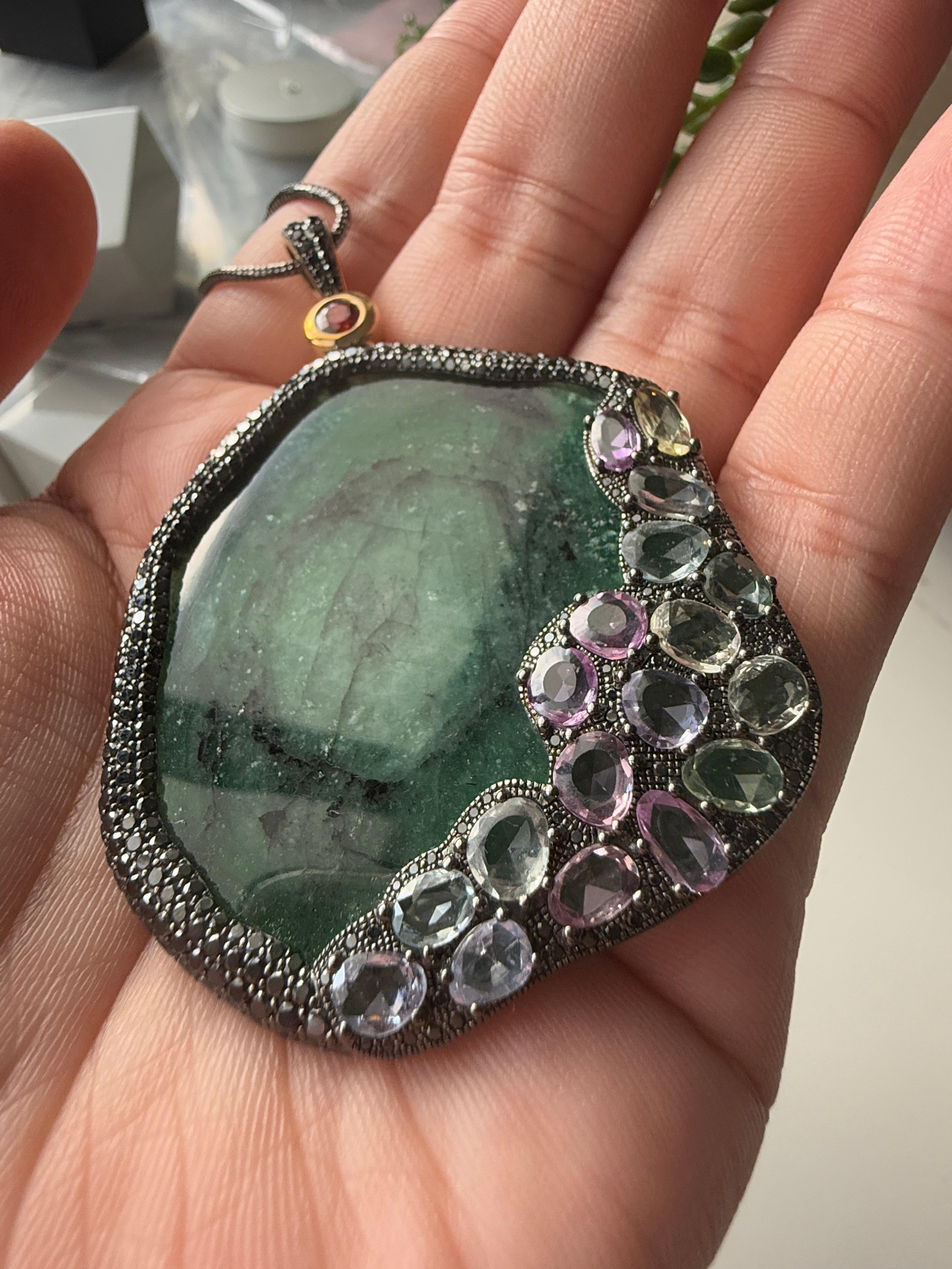 18K Yellow Gold Original Sin Pendant with Emeralds, Diamonds and Sapphires For Sale 2
