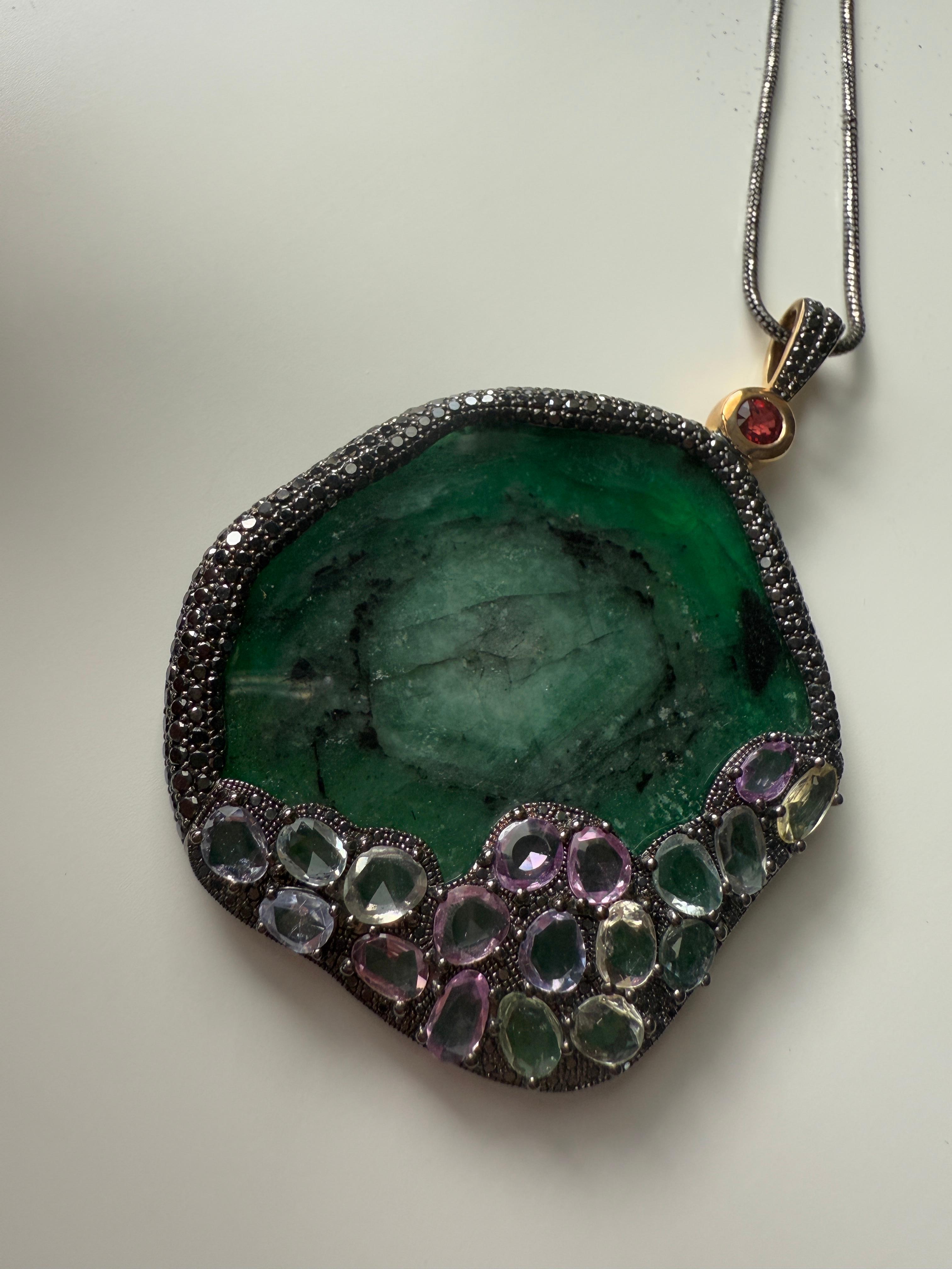 18K Yellow Gold Original Sin Pendant with Emeralds, Diamonds and Sapphires For Sale 3