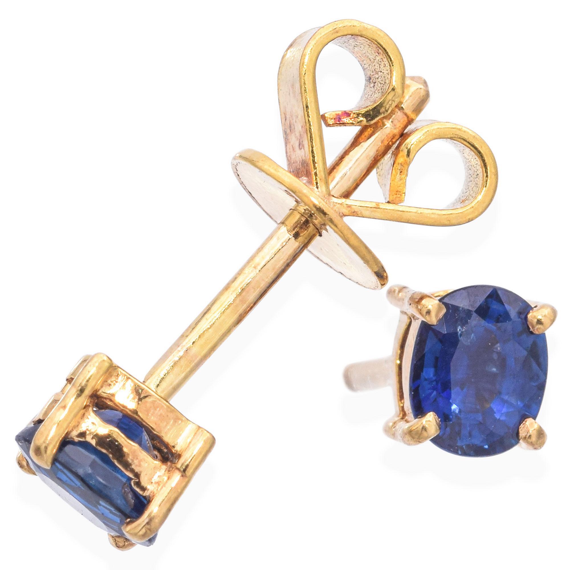 Oval Cut 18K Yellow Gold Oval 0.68 TCW Sapphire Stud Earrings For Sale